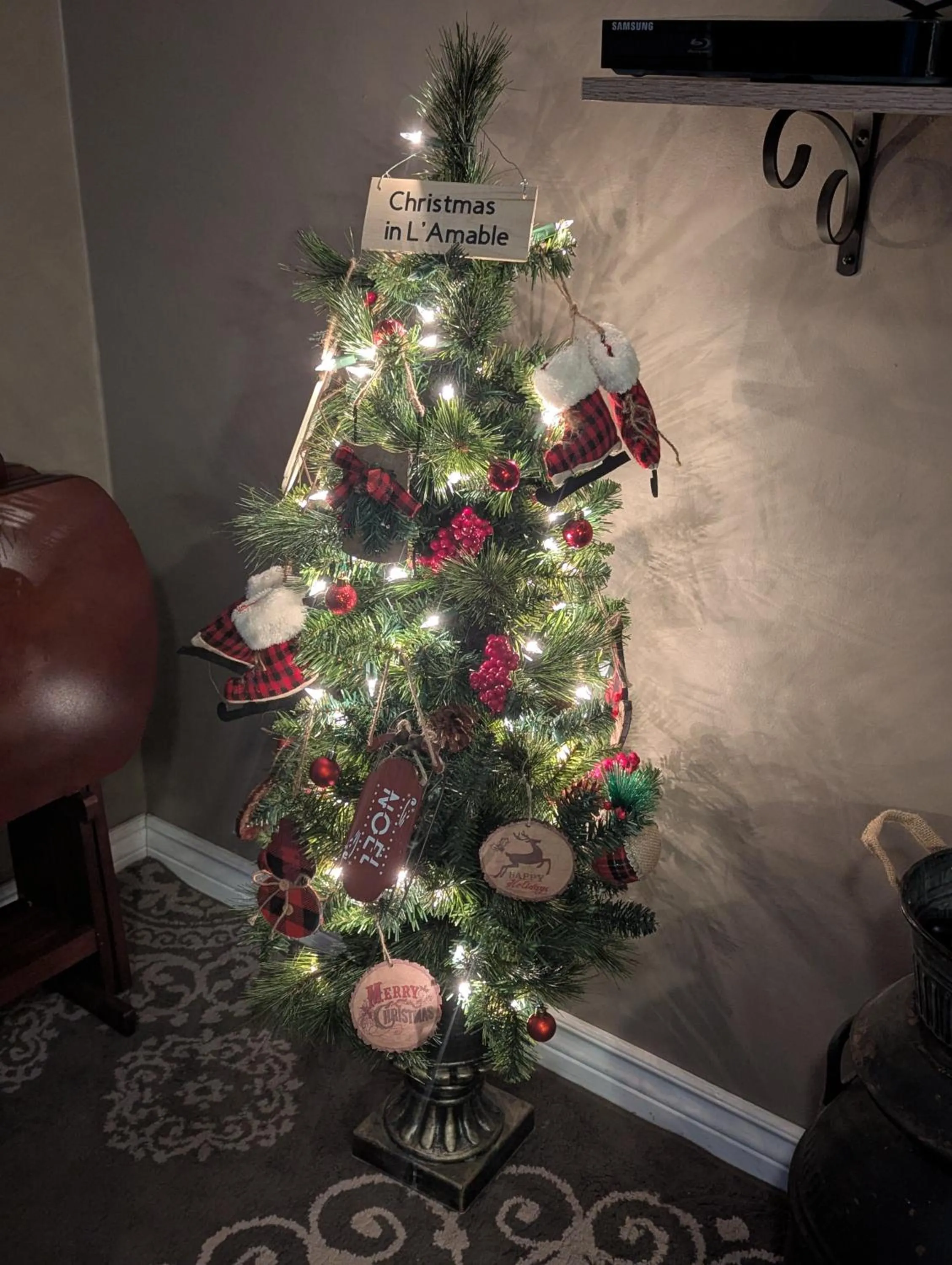 Living room in Suite in the Bush-Private Apartment