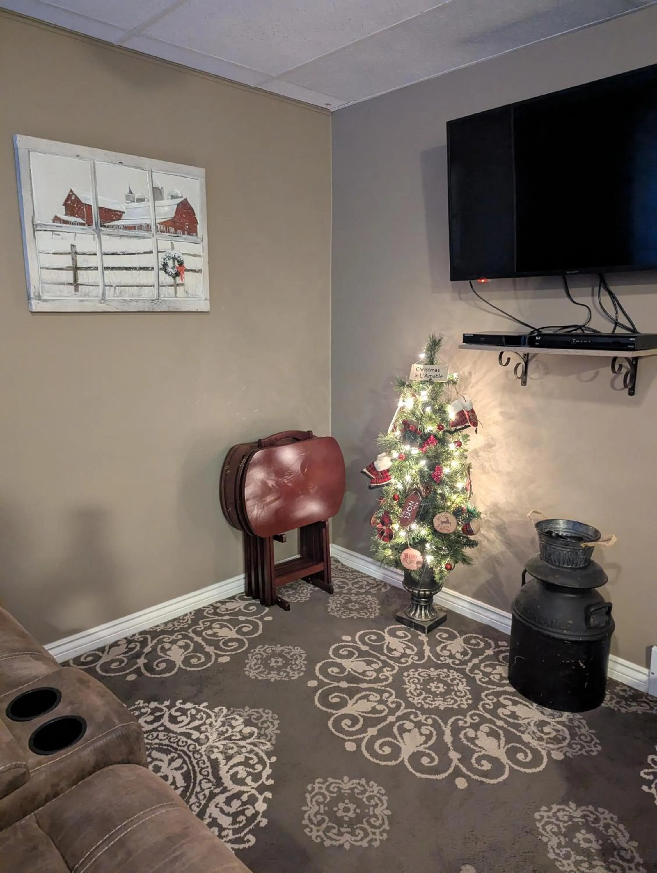 Living room in Suite in the Bush-Private Apartment