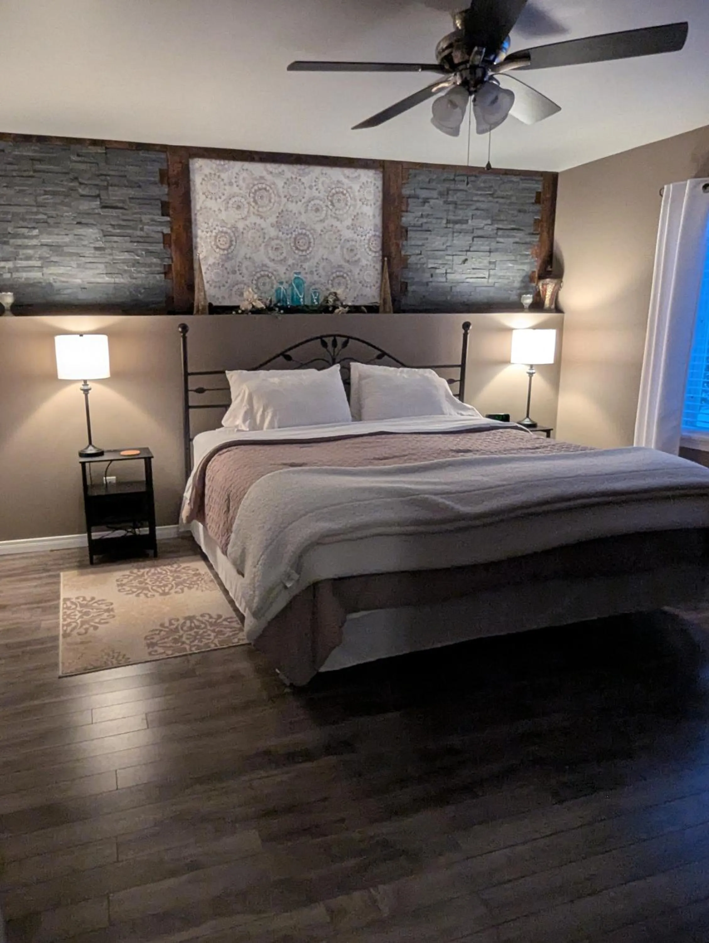 Bedroom, Bed in Suite in the Bush-Private Apartment