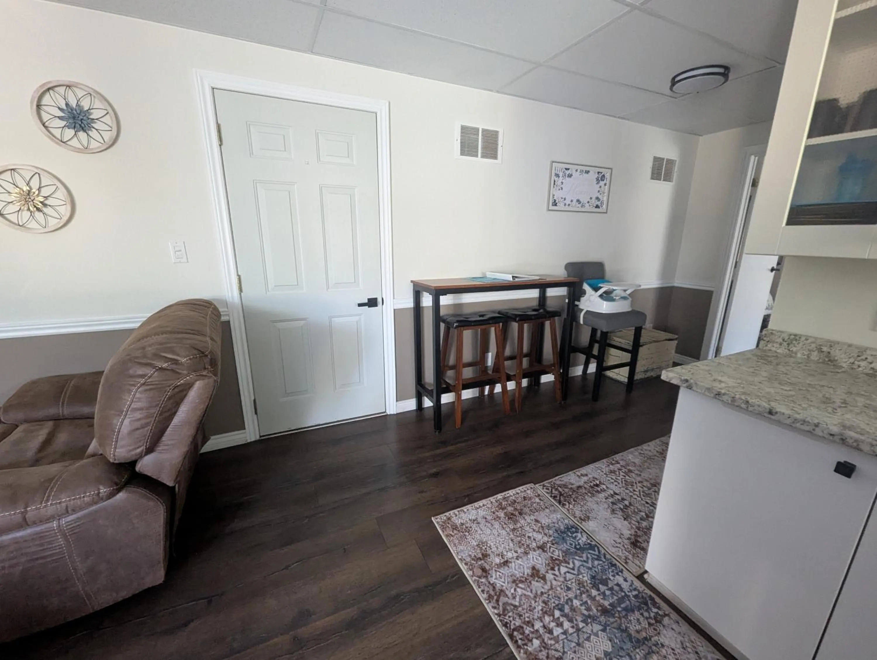 Property building in Suite in the Bush-Private Apartment