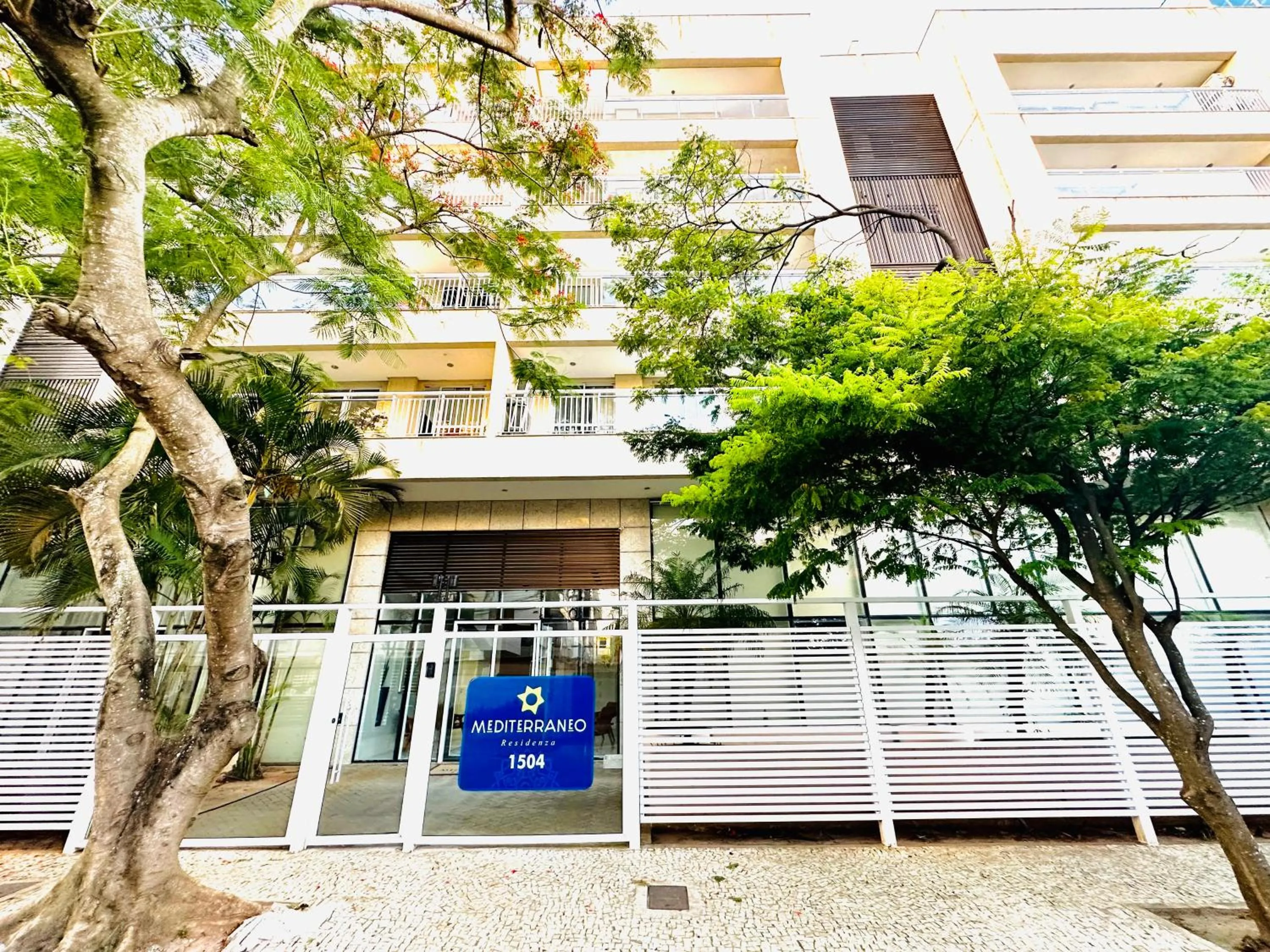 Two-Bedroom Apartment in Mediterrâneo 507 - Todo Equipado, Ar Condicionado, Churrasqueira na Varanda, Internet Fibra 600MB, Estacionamento Grátis