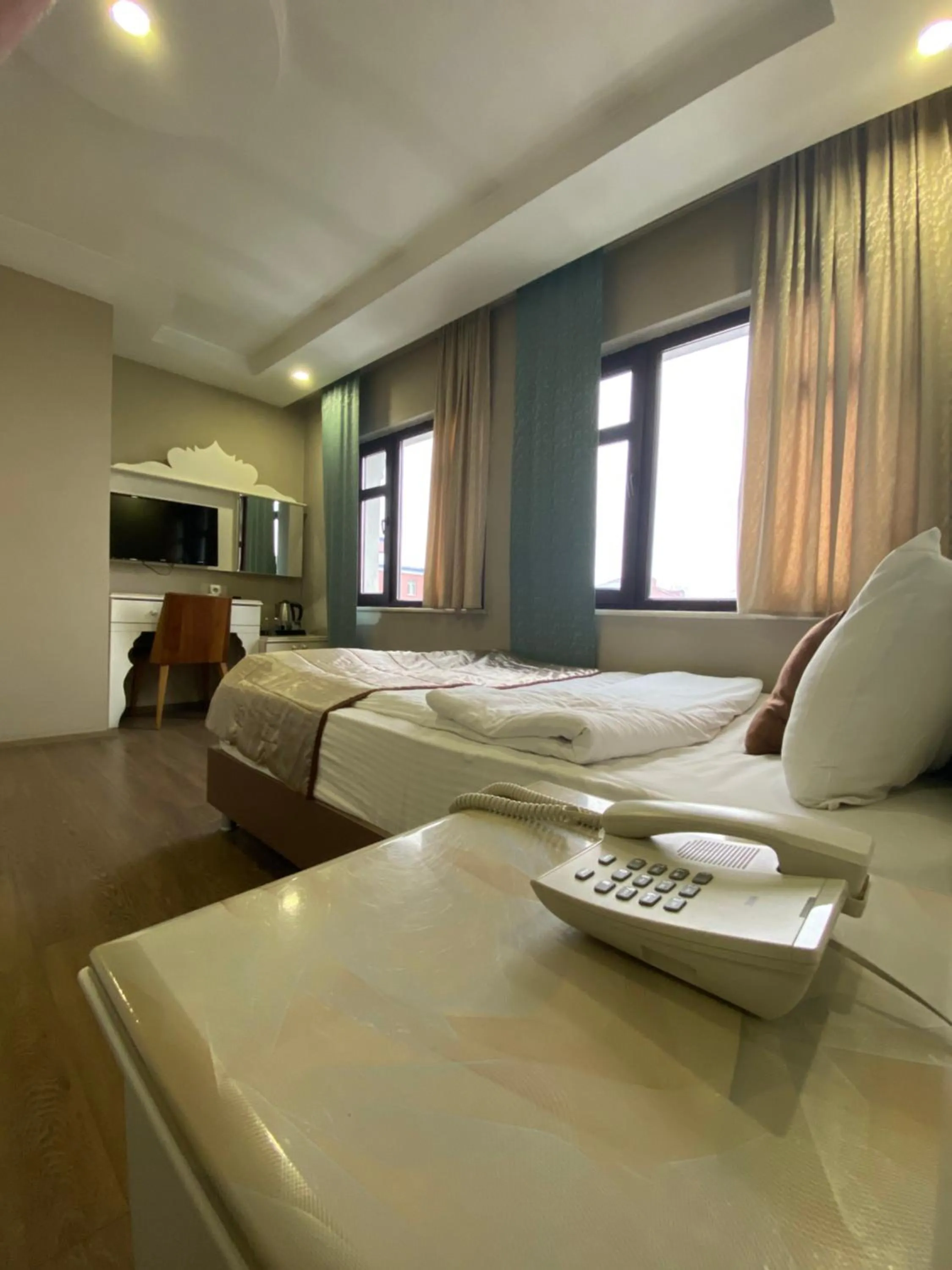 Bed in Hotel Kent Ani