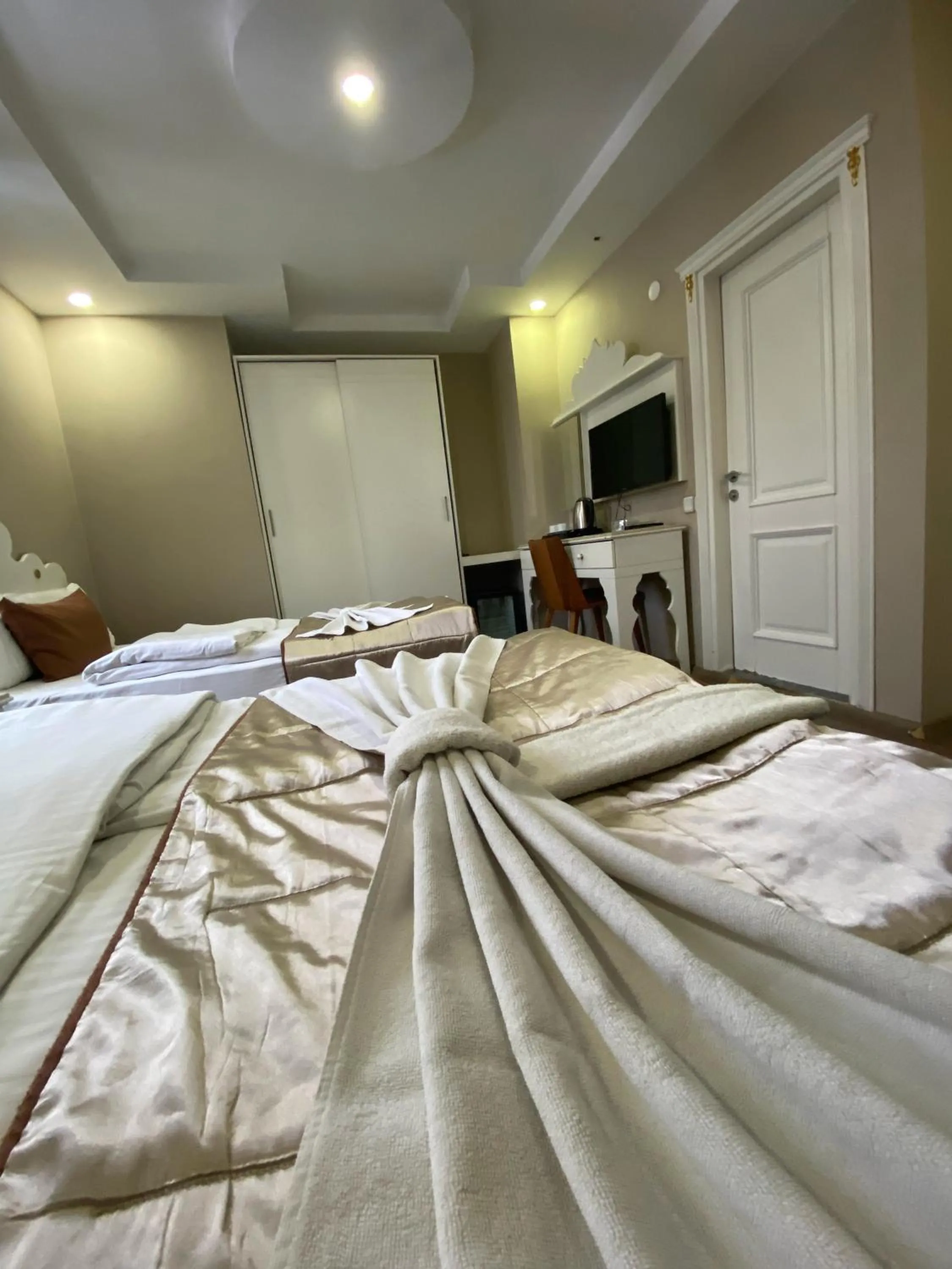 Bed in Hotel Kent Ani