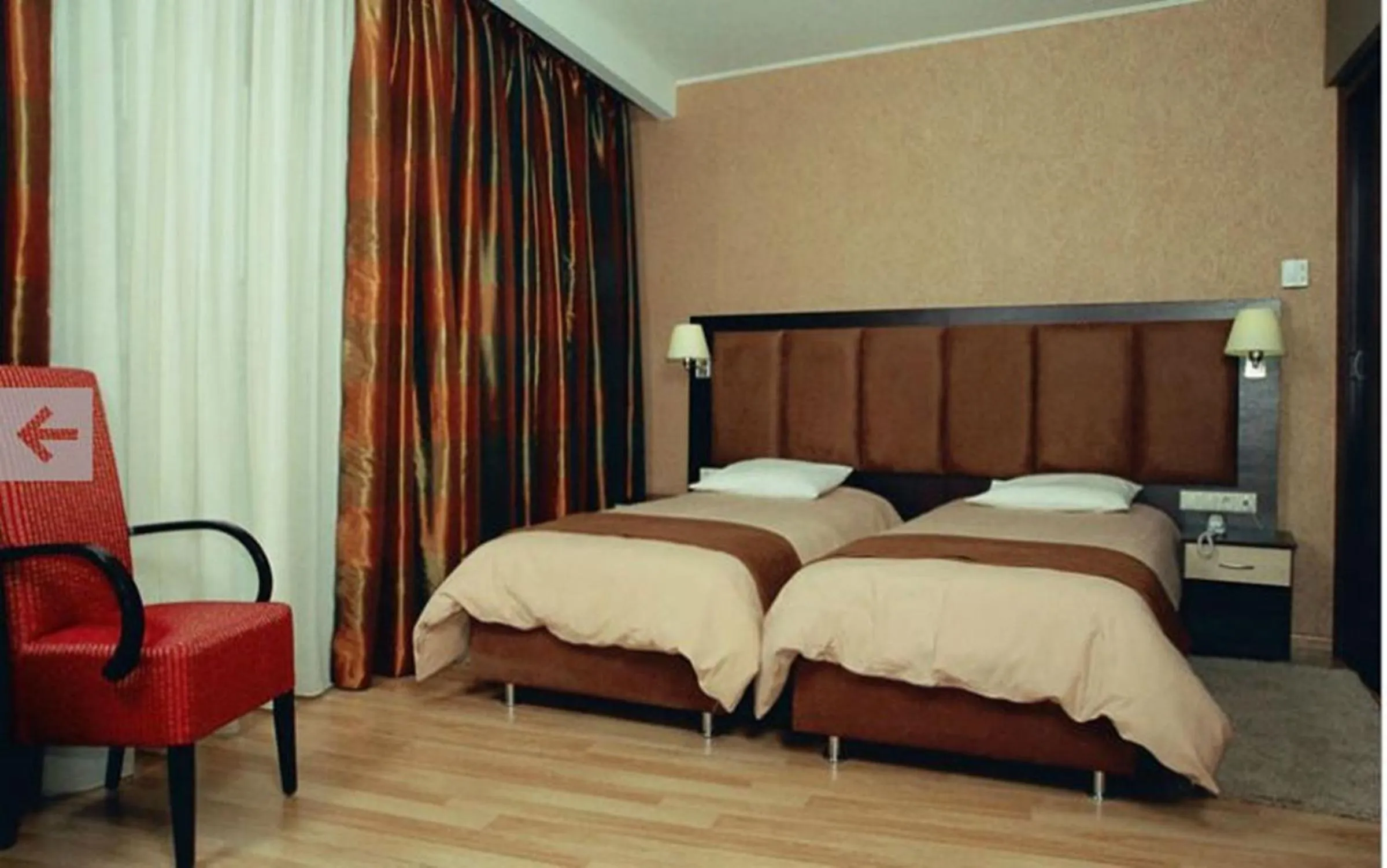 Bed in Hotel Makedonia