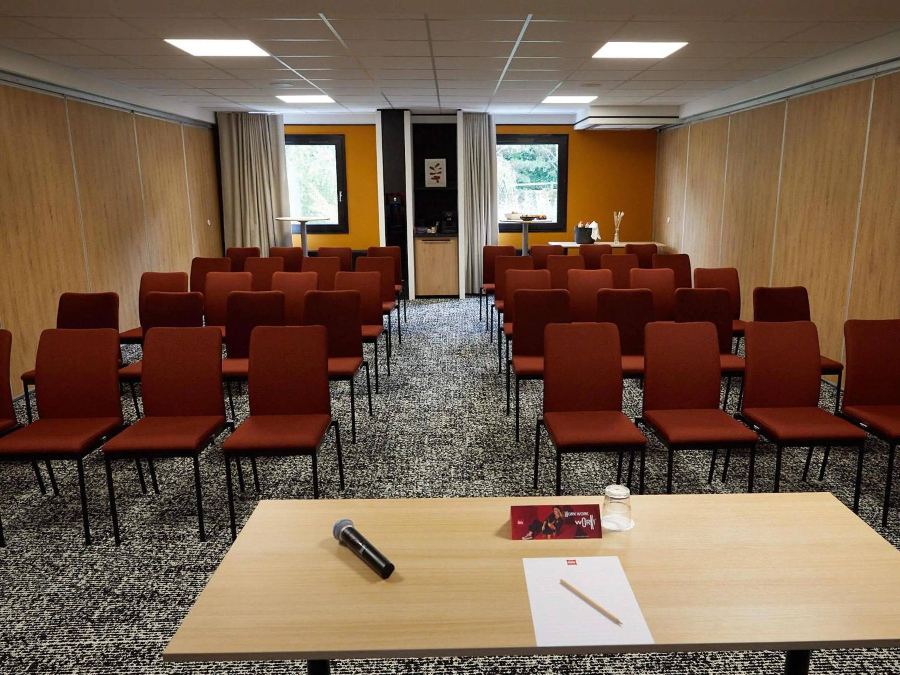 Meeting/conference room in ibis Europe Chalon Sur Saone