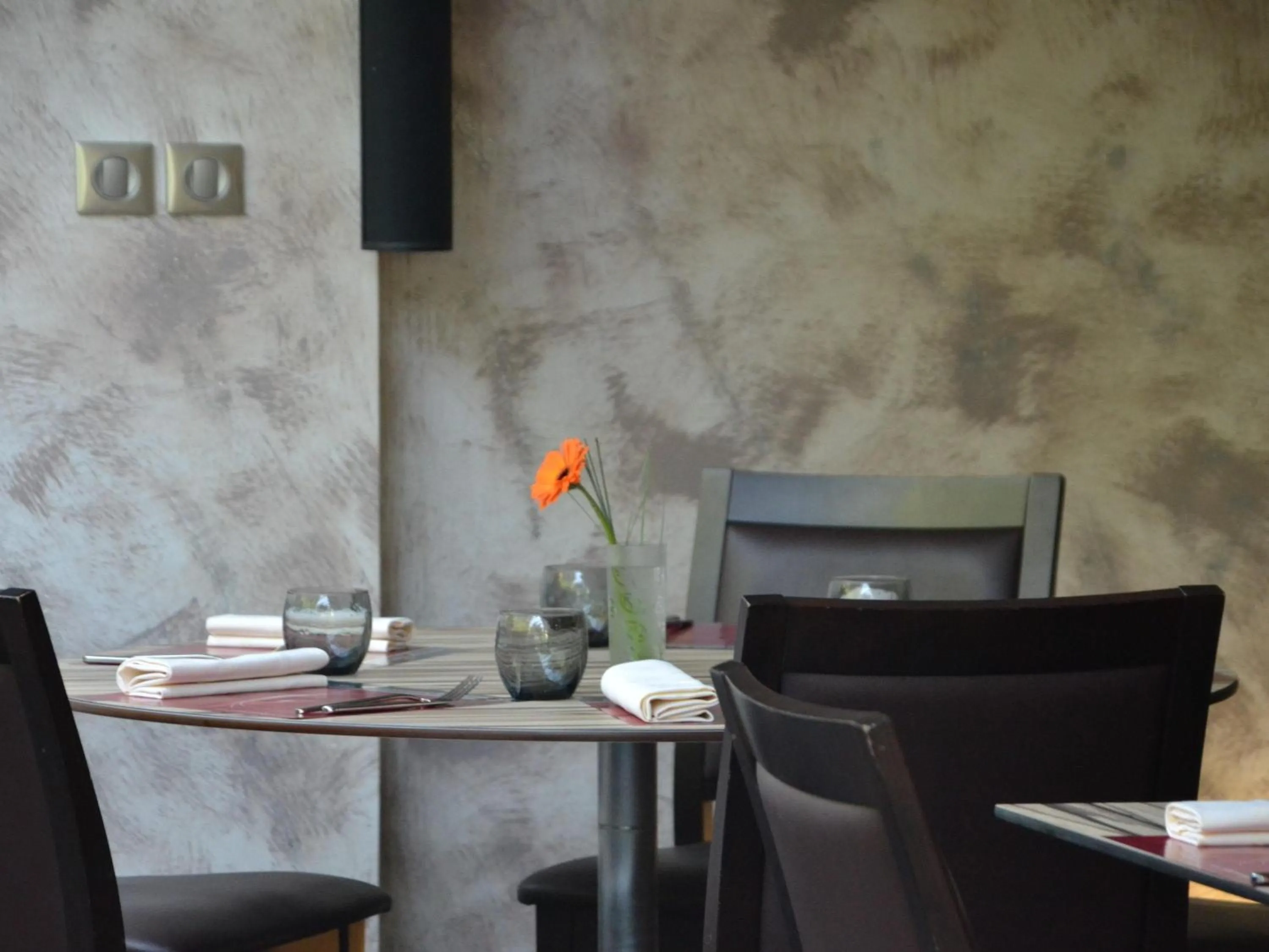 Restaurant/places to eat in ibis Europe Chalon Sur Saone