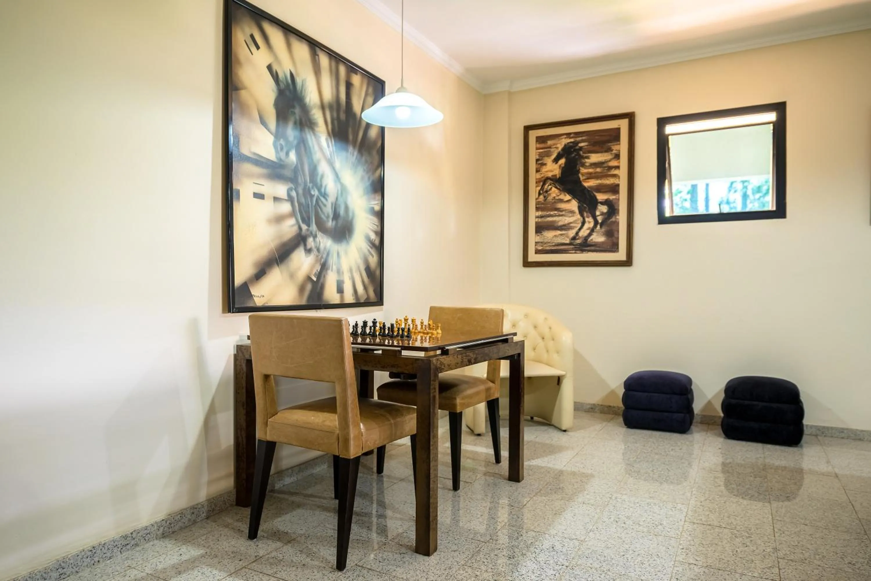 Game Room in Rovi Plaza Hotel