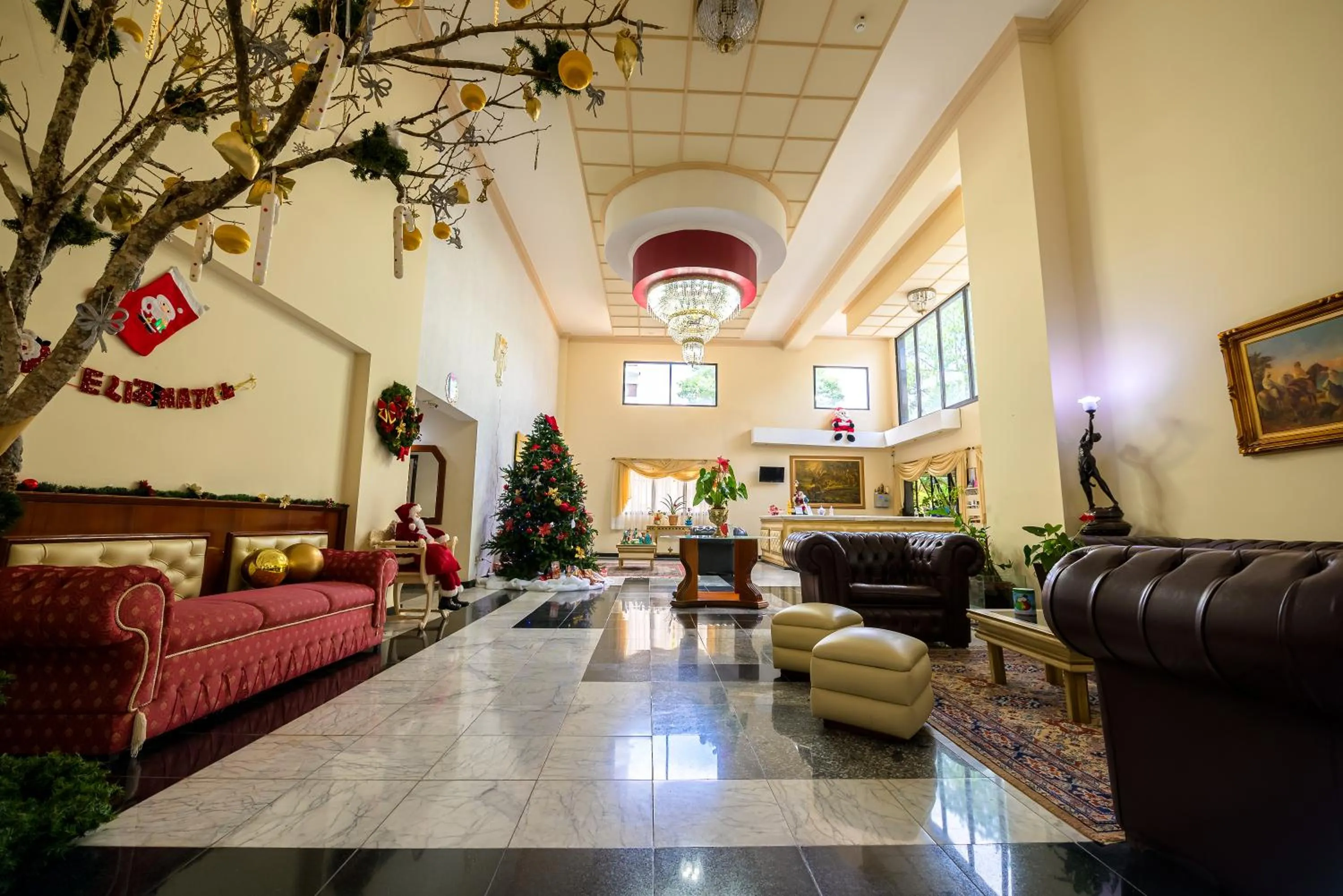 Lobby or reception in Rovi Plaza Hotel