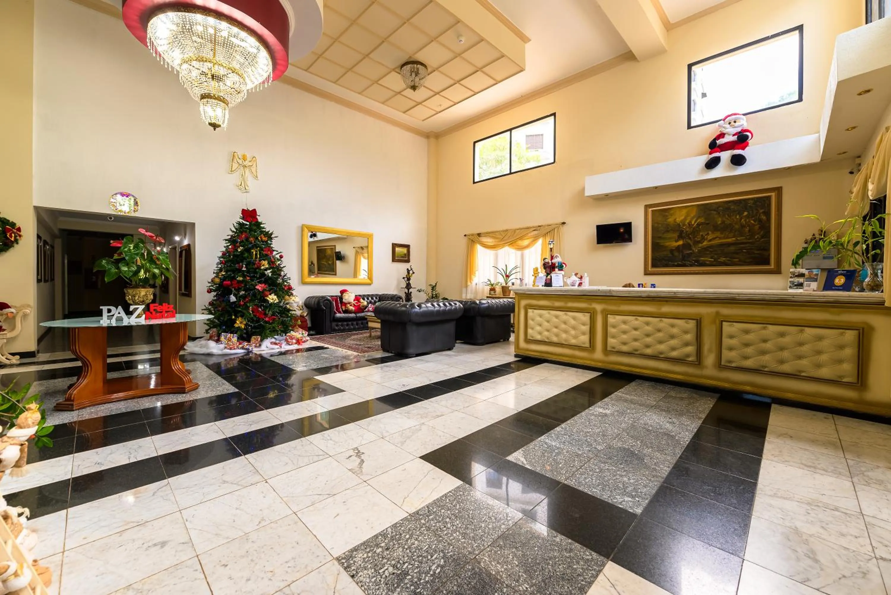 Lobby or reception in Rovi Plaza Hotel