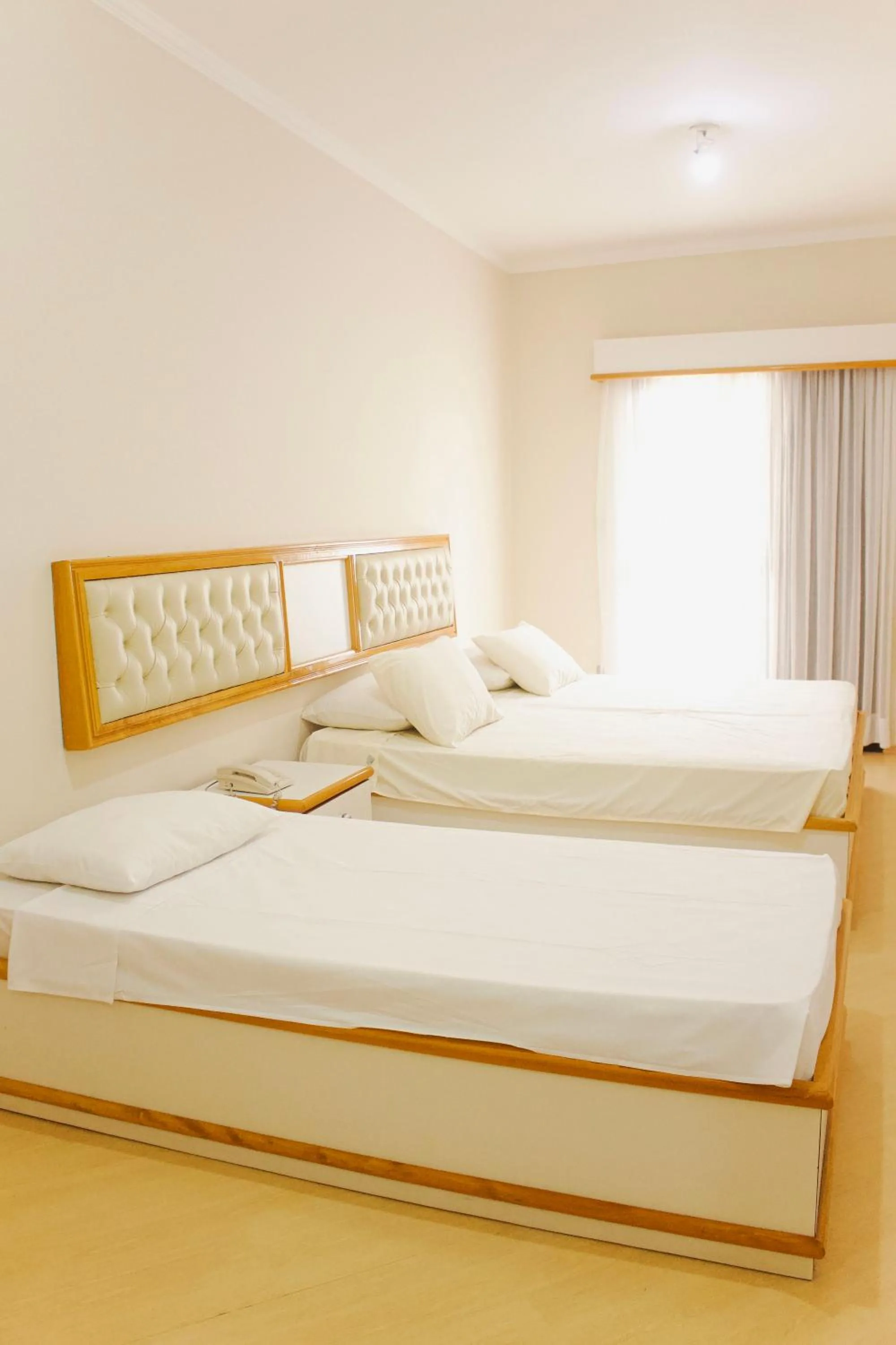 Bedroom, Bed in Rovi Plaza Hotel