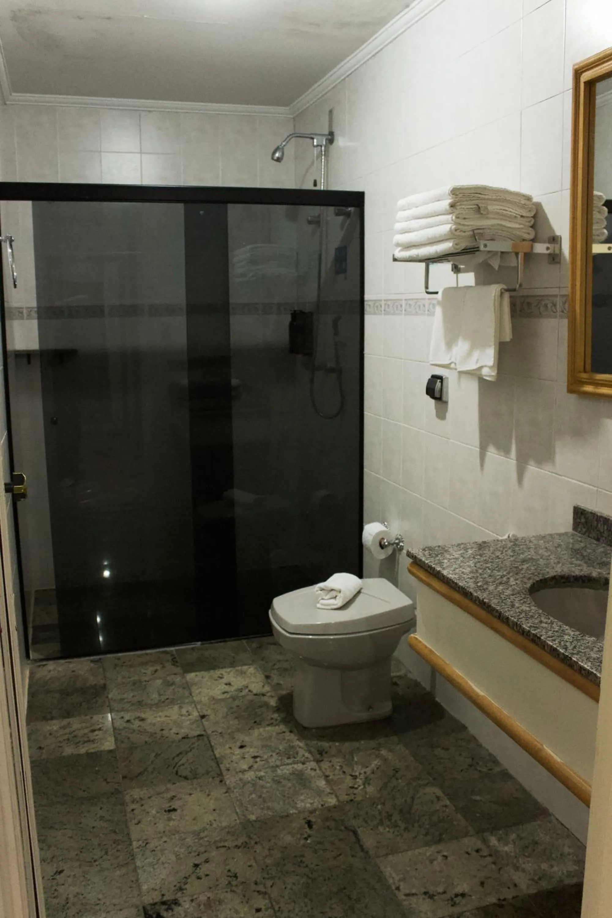 Bathroom in Rovi Plaza Hotel