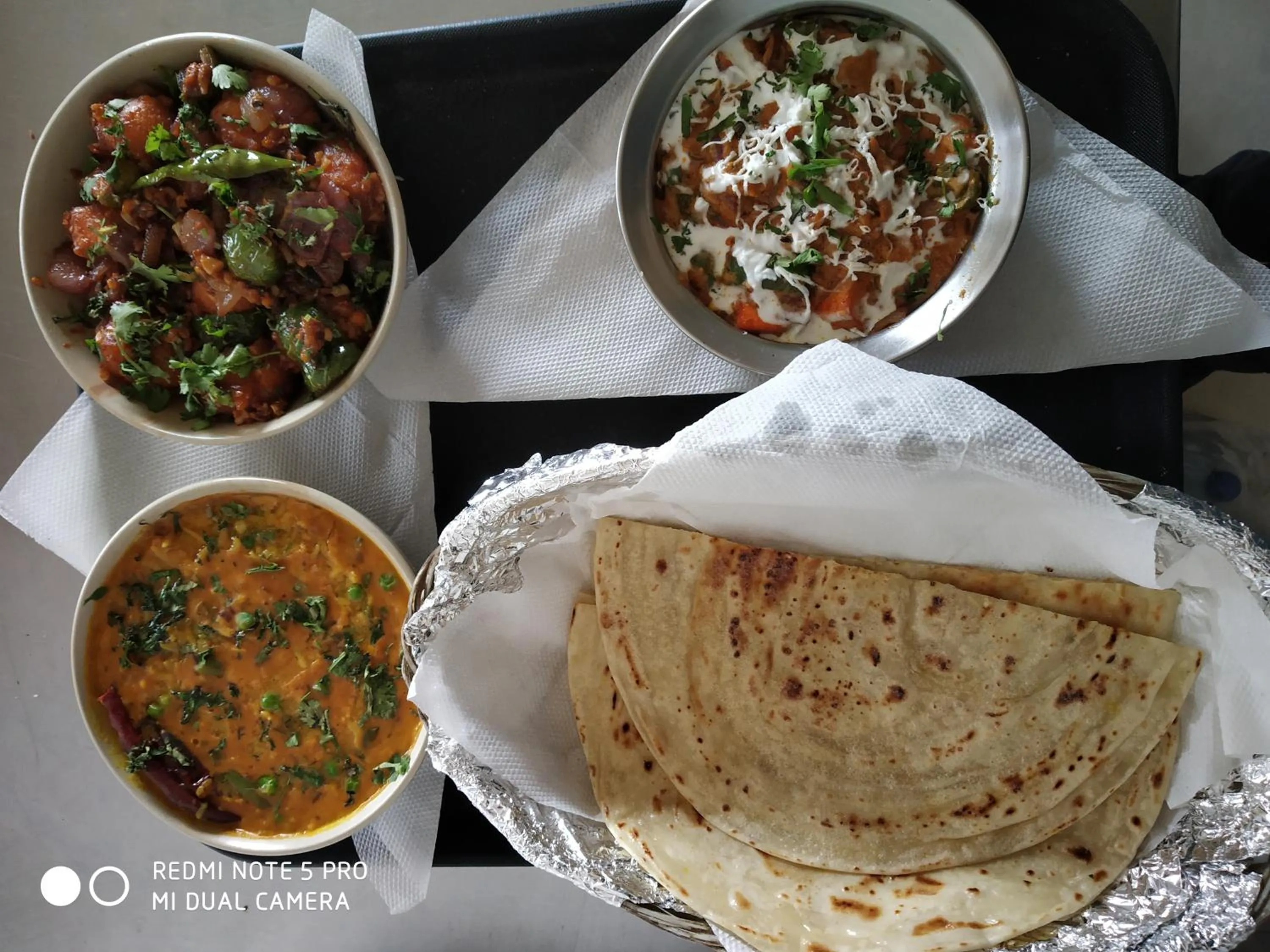 Food and drinks in Hotel Aadesh Palace