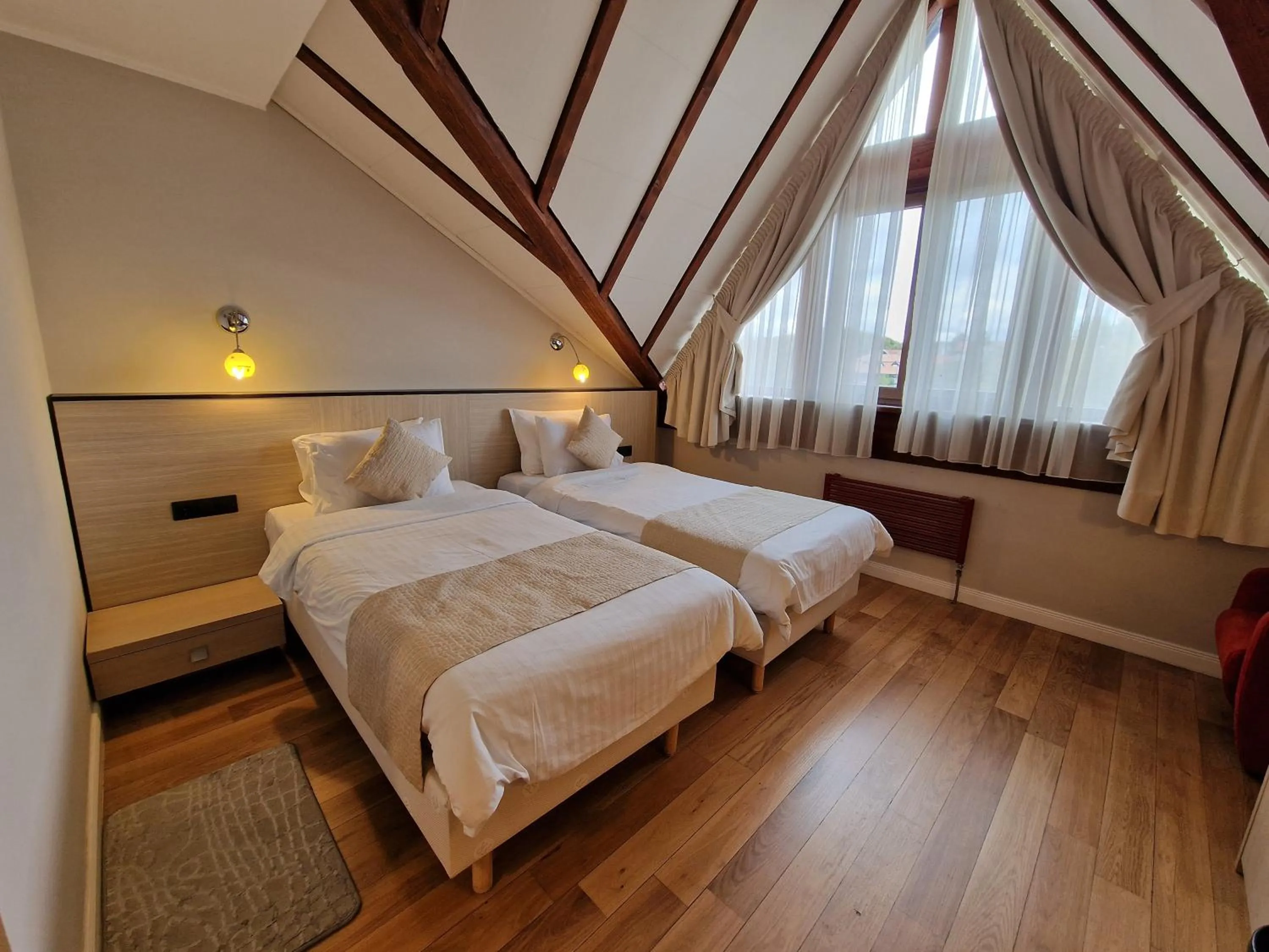 Bedroom, Bed in Hotel Sunny Hill