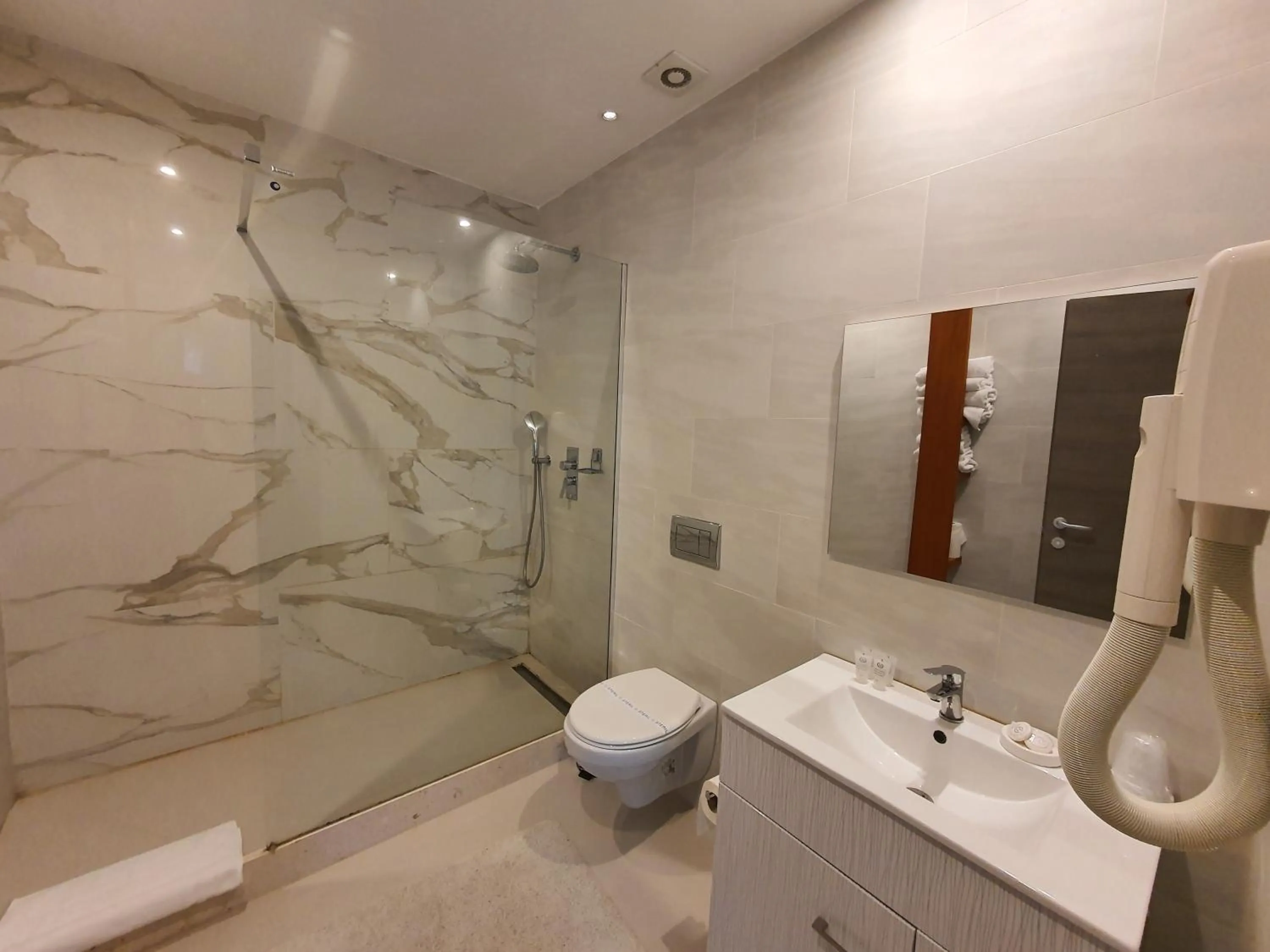 Shower in Hotel Sunny Hill