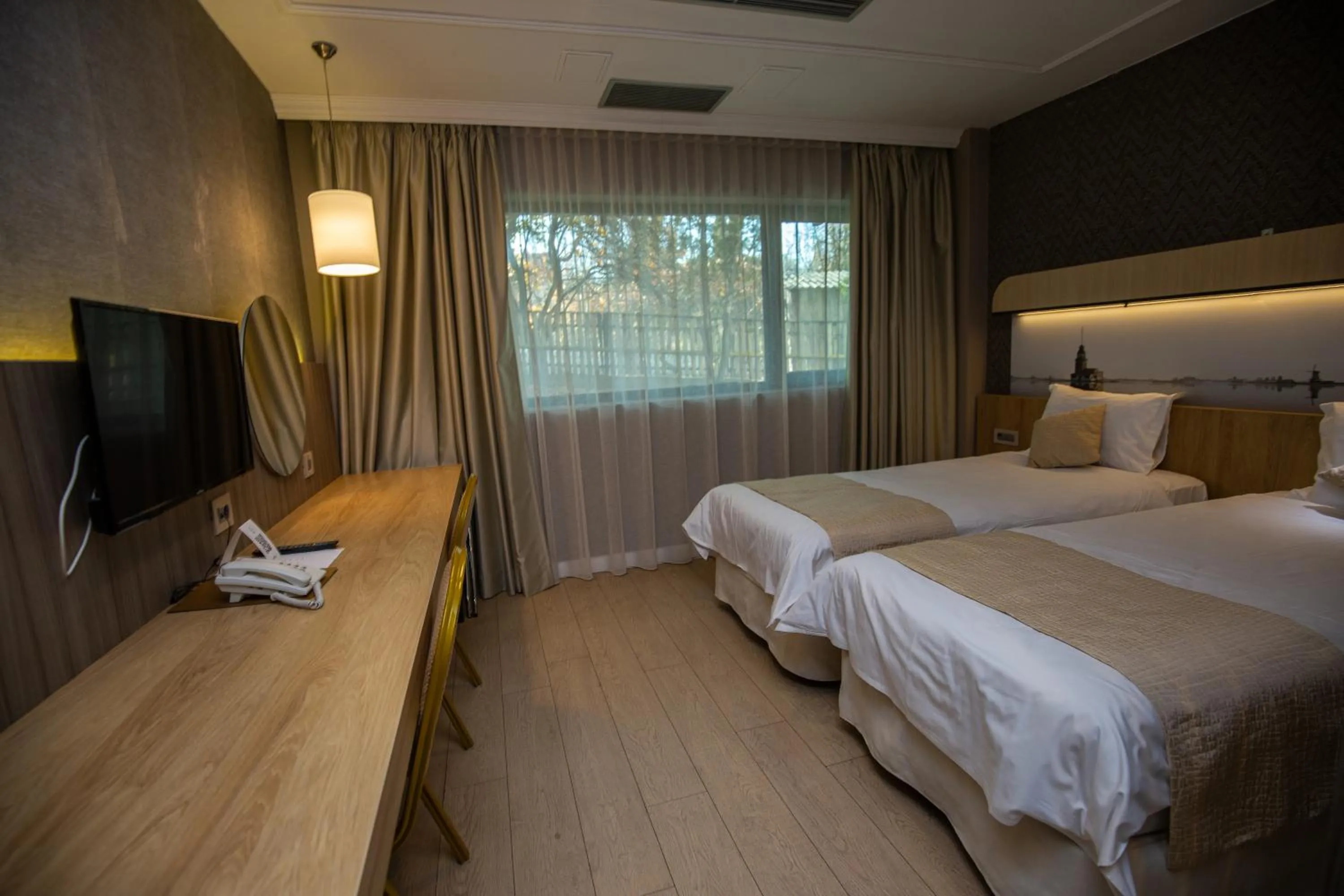 TV and multimedia, Bed in Hotel Sunny Hill