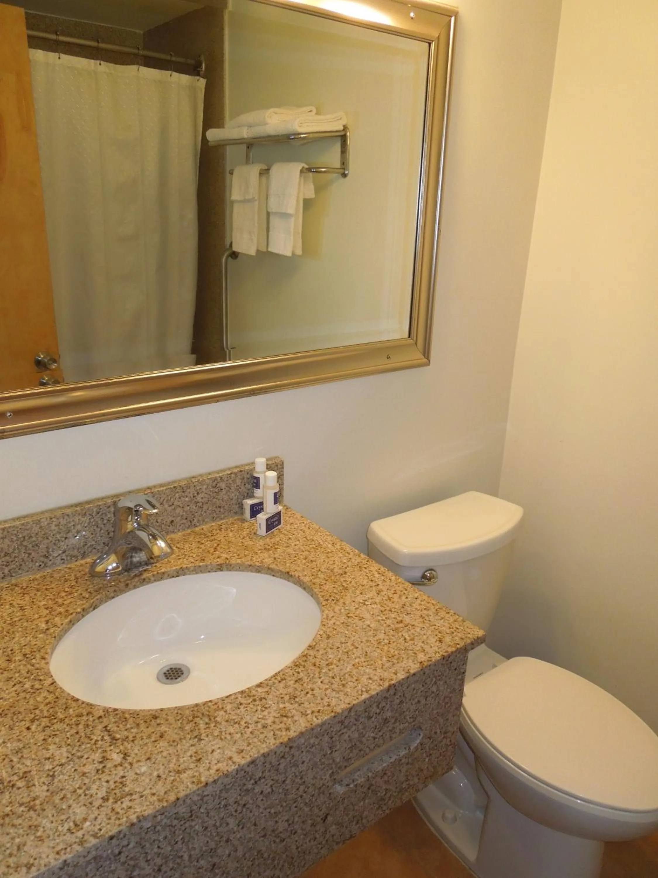 Bathroom in Crystal Inn - Neptune