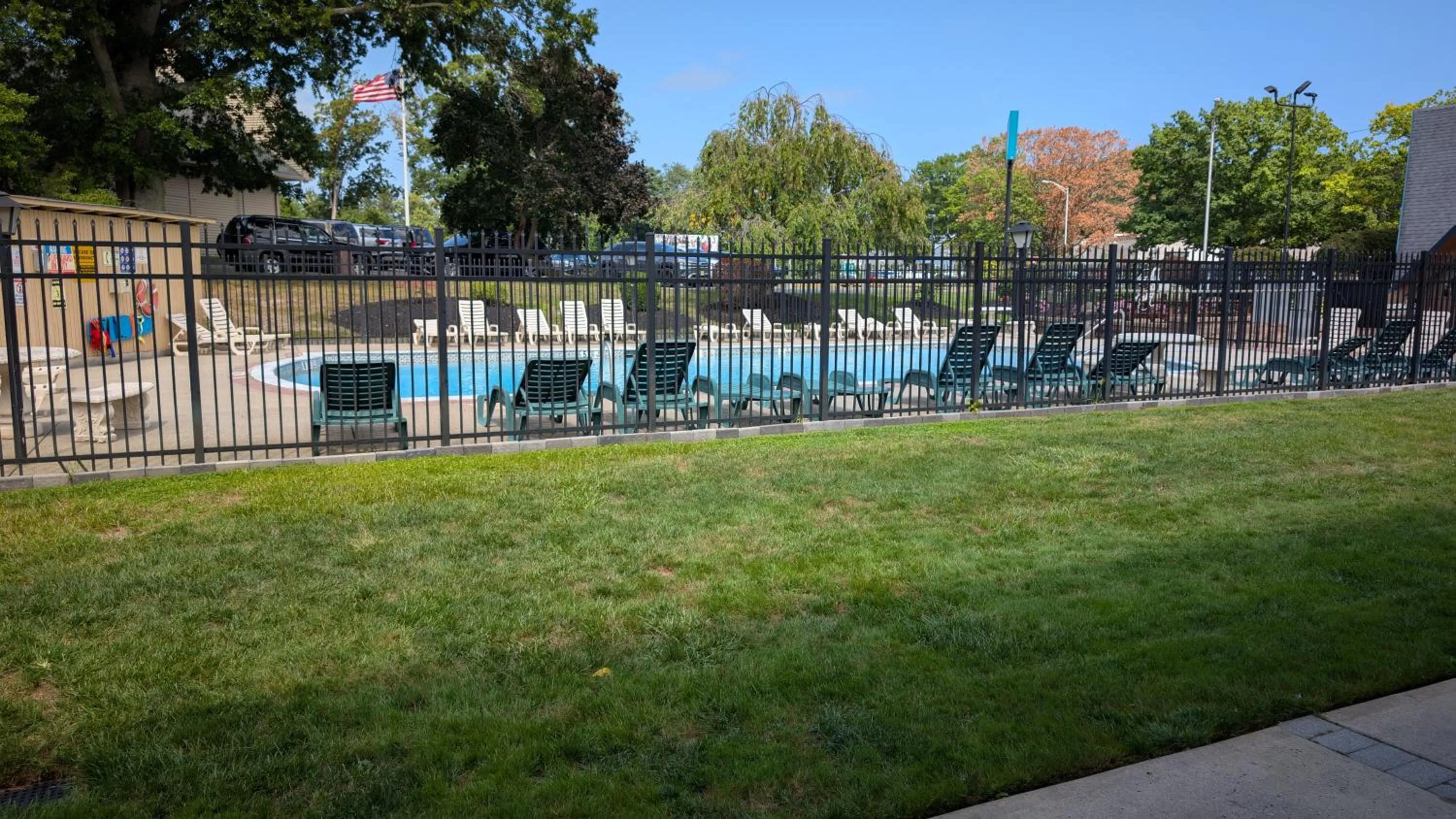 Bed in Crystal Inn - Neptune