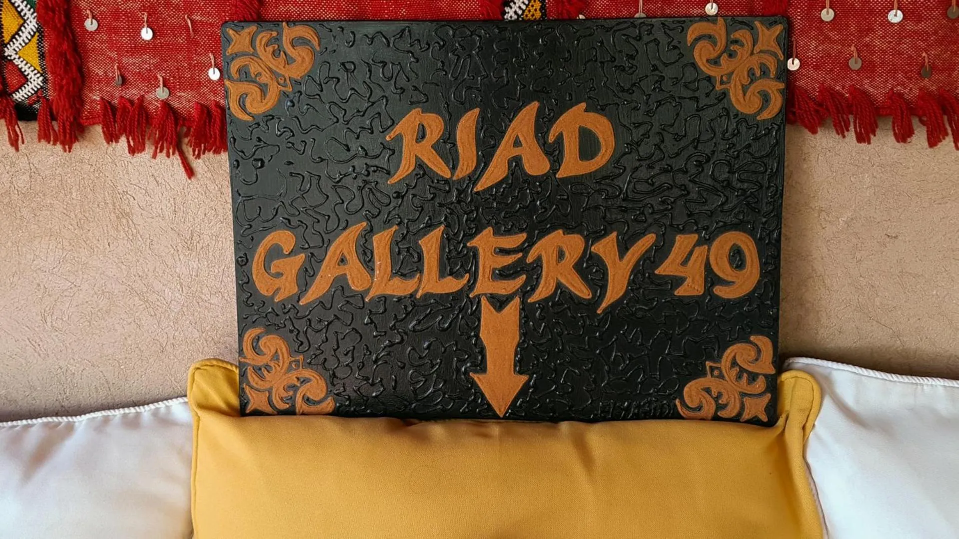 Logo/Certificate/Sign in Riad Gallery 49 & Spa