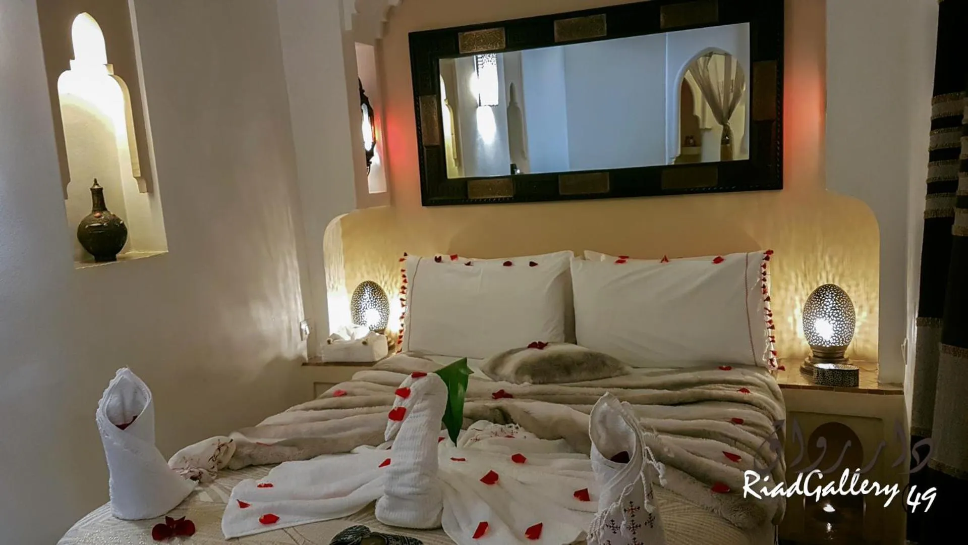 Bed in Riad Gallery 49 & Spa