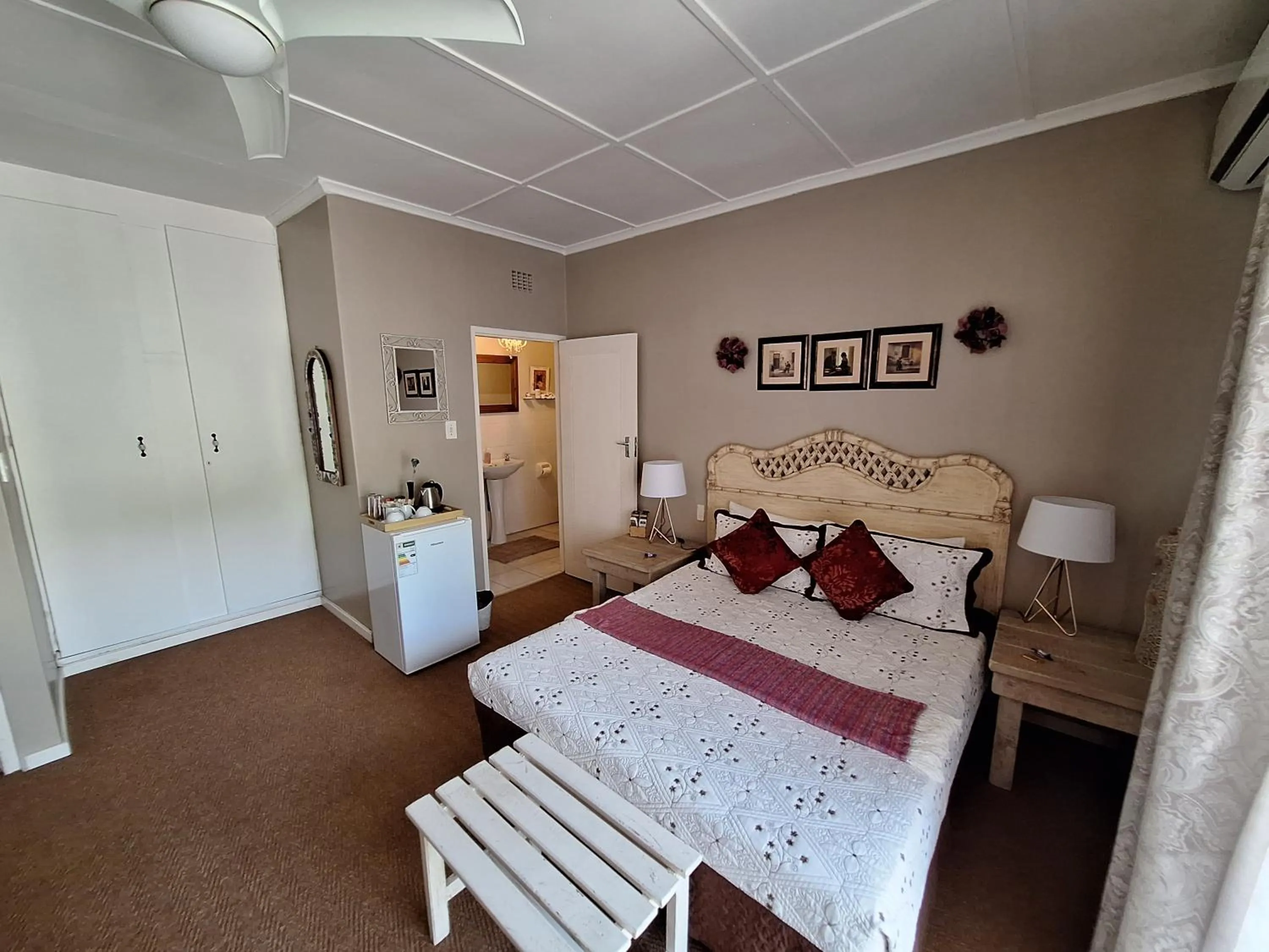 Bed in Umuzi Guest House