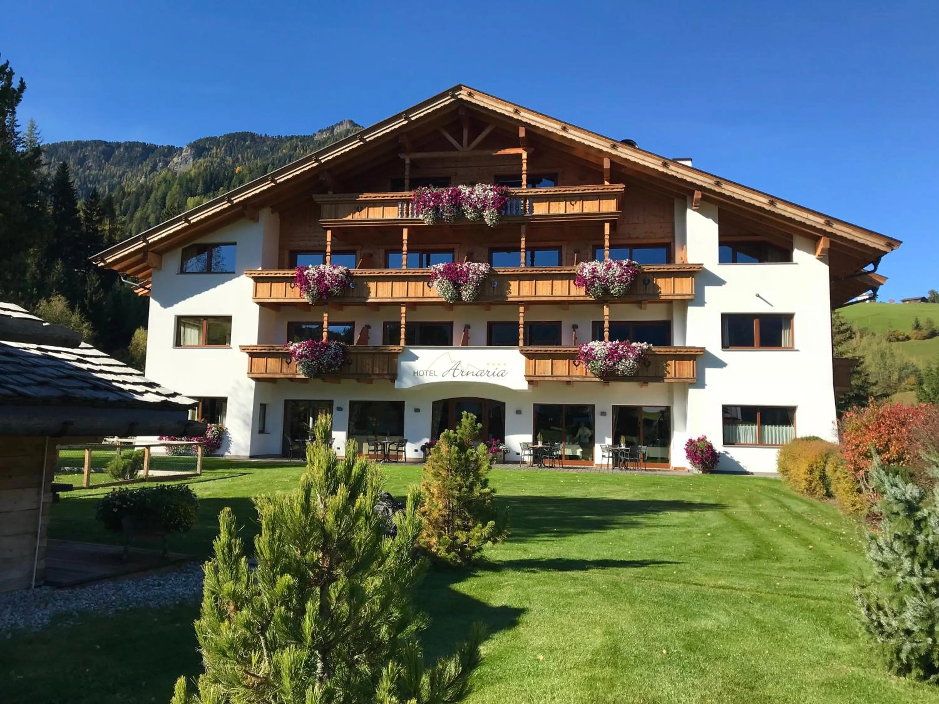 Facade/entrance in Hotel Arnaria