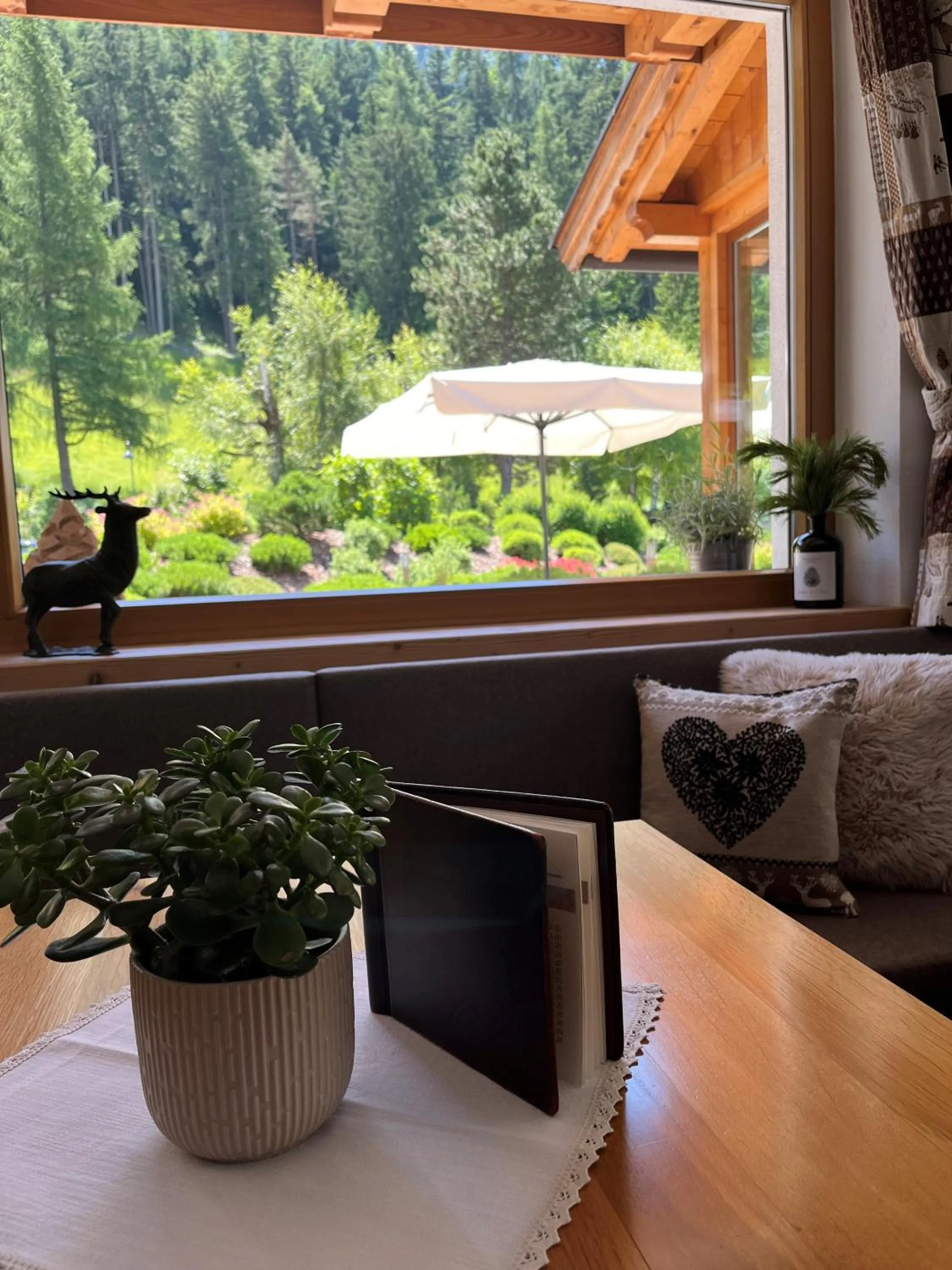 Lounge or bar in Hotel Arnaria