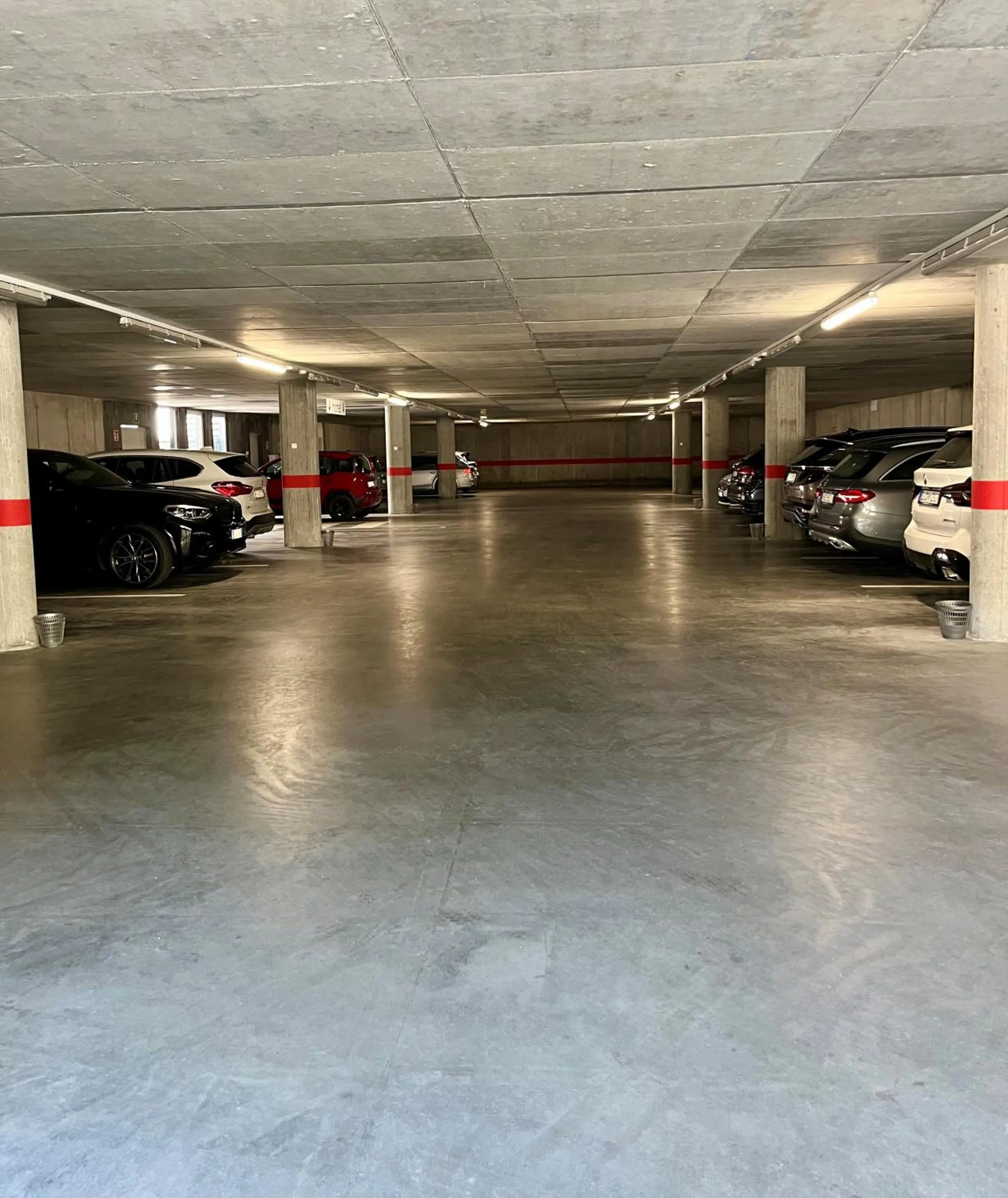 Parking in Hotel Arnaria
