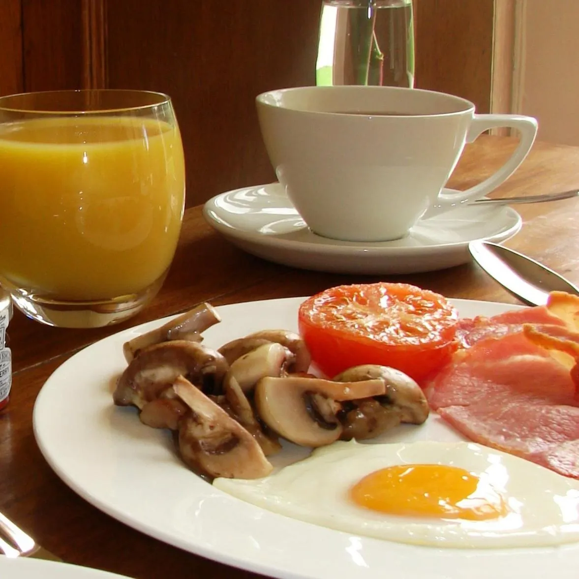 Breakfast in The Clock House