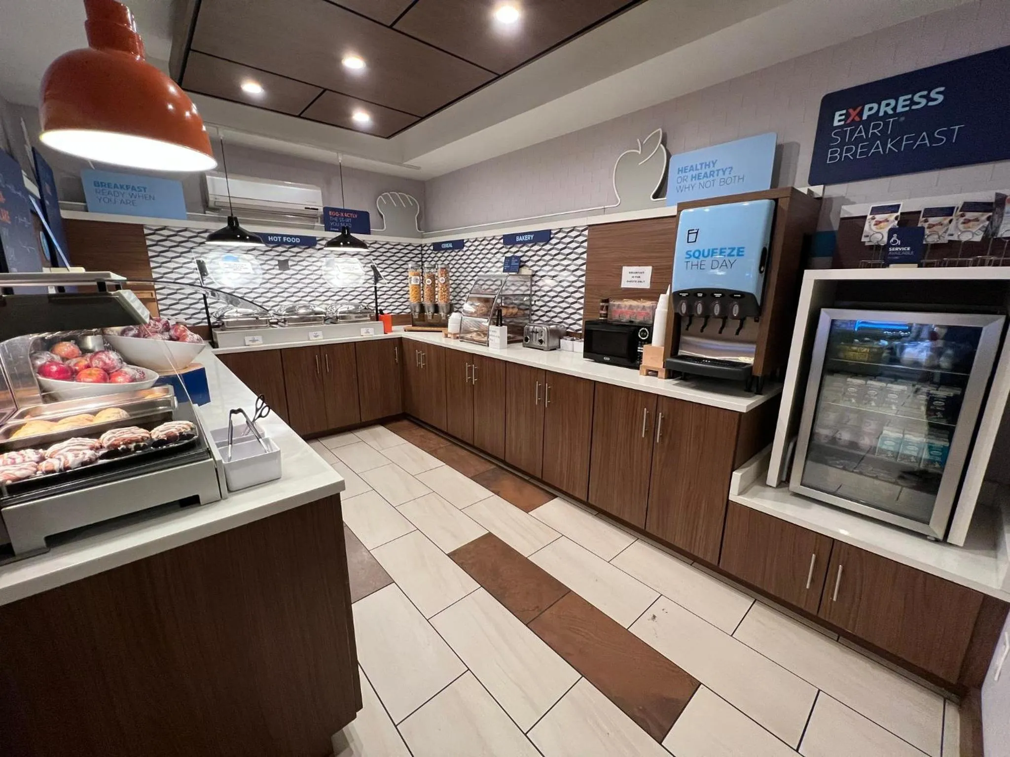 Breakfast in Holiday Inn Express Pittsburgh-Bridgeville by IHG