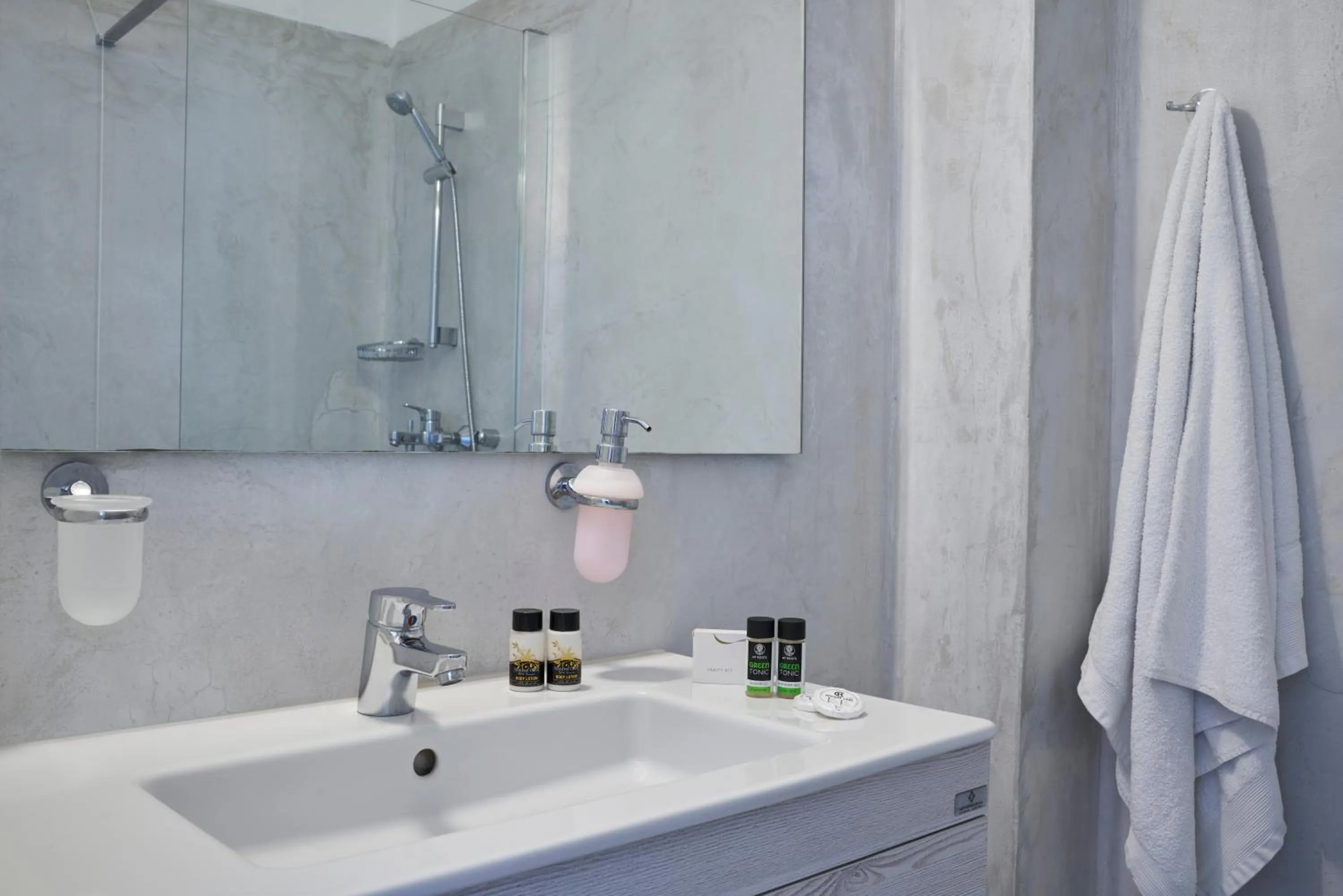 Bathroom in Polos Hotel Paros