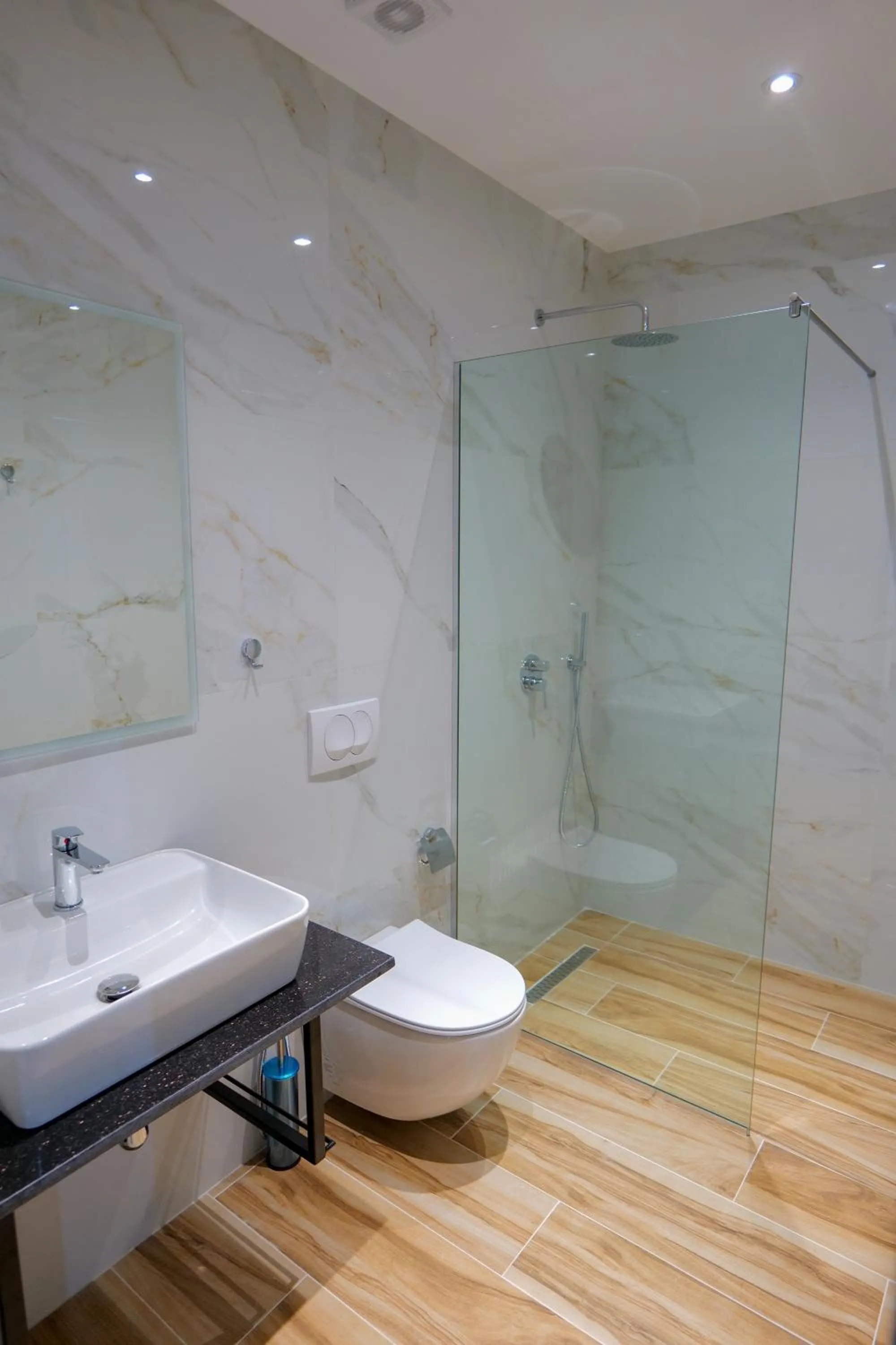 Shower in Hotel Emblem