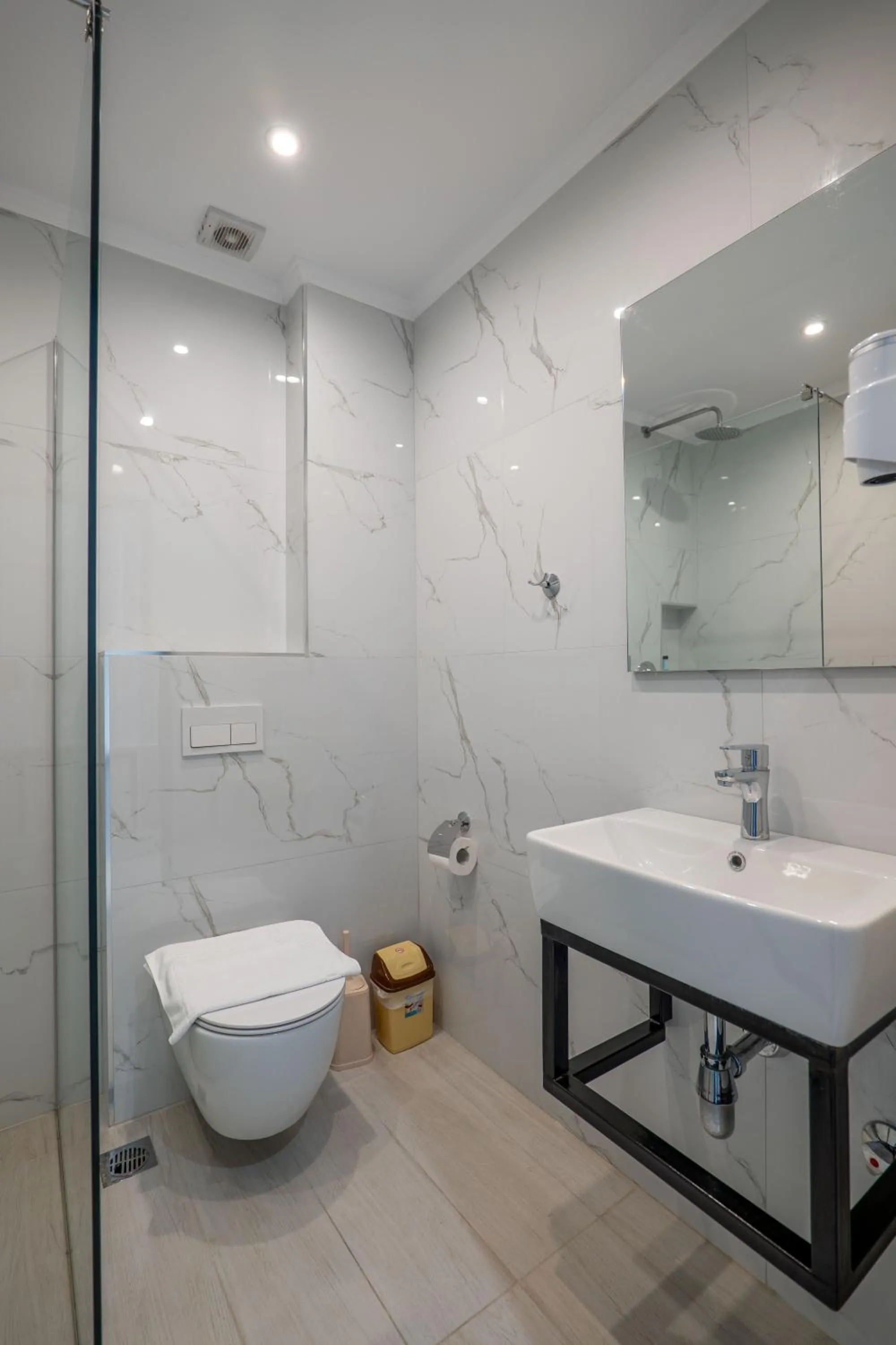 Shower in Hotel Emblem