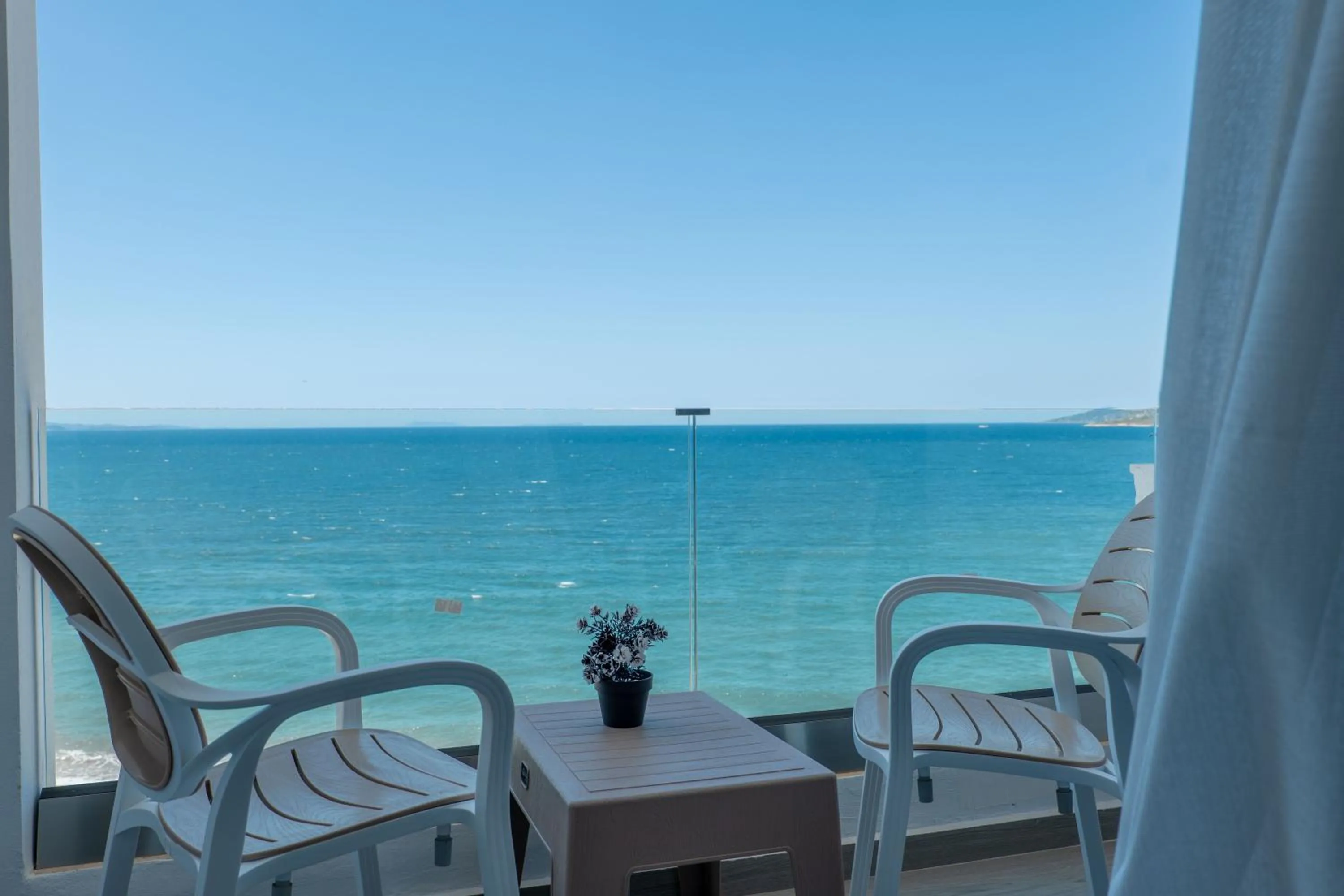 Balcony/Terrace in Hotel Emblem