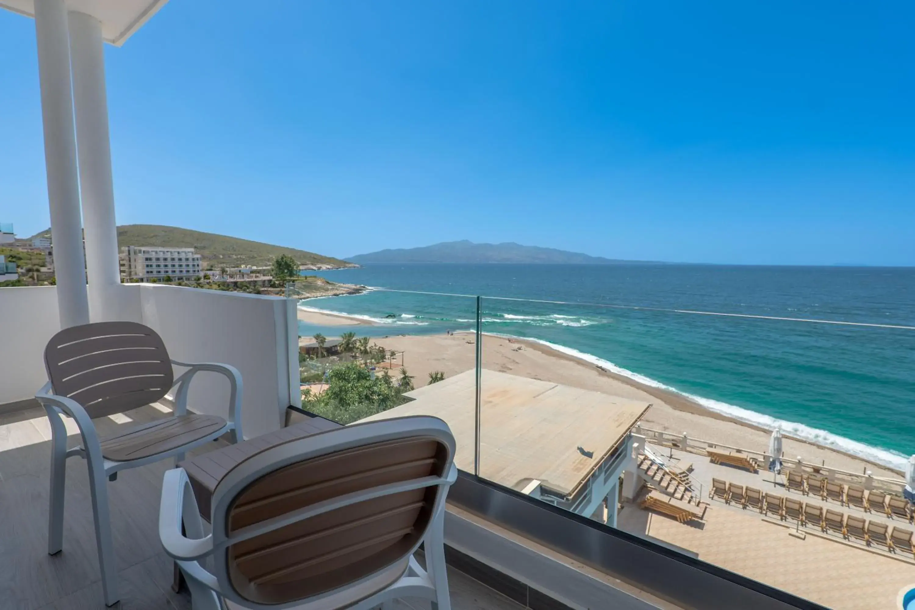 Double Room with Sea View in Hotel Emblem Double Room with Sea View in Hotel Emblem