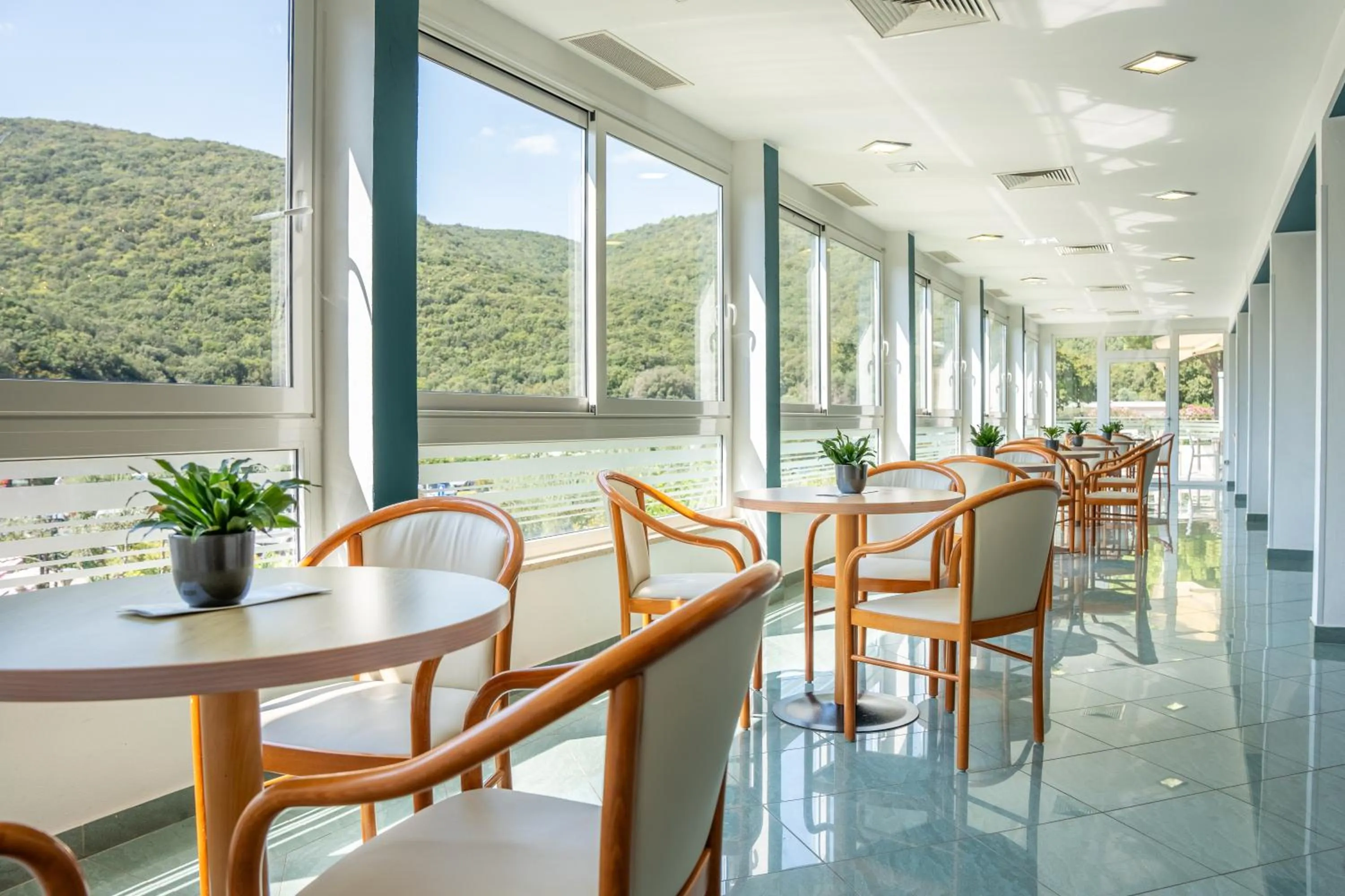 Lounge or bar in MASLINICA Narcis Hotel