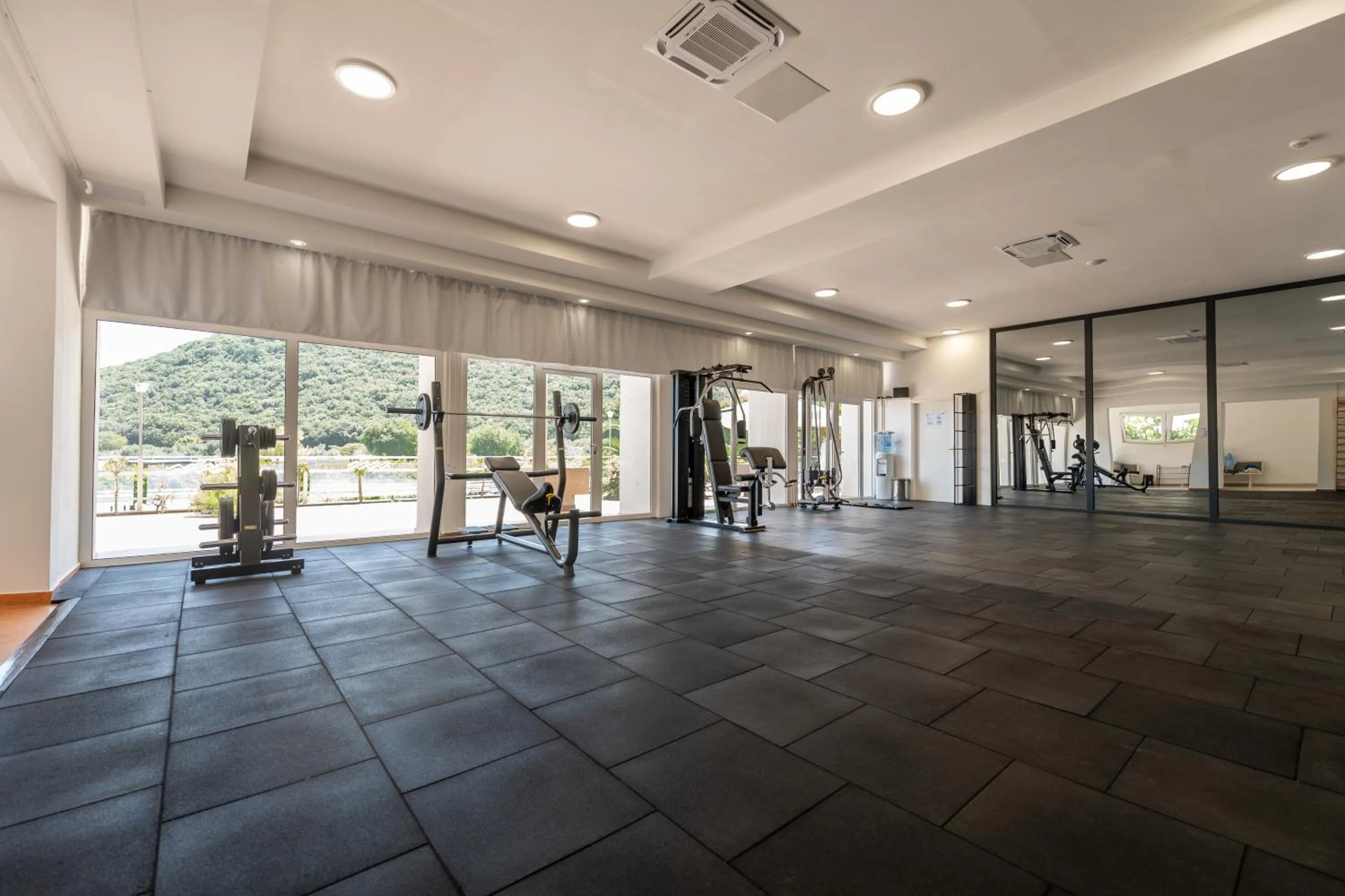 Fitness centre/facilities in MASLINICA Narcis Hotel