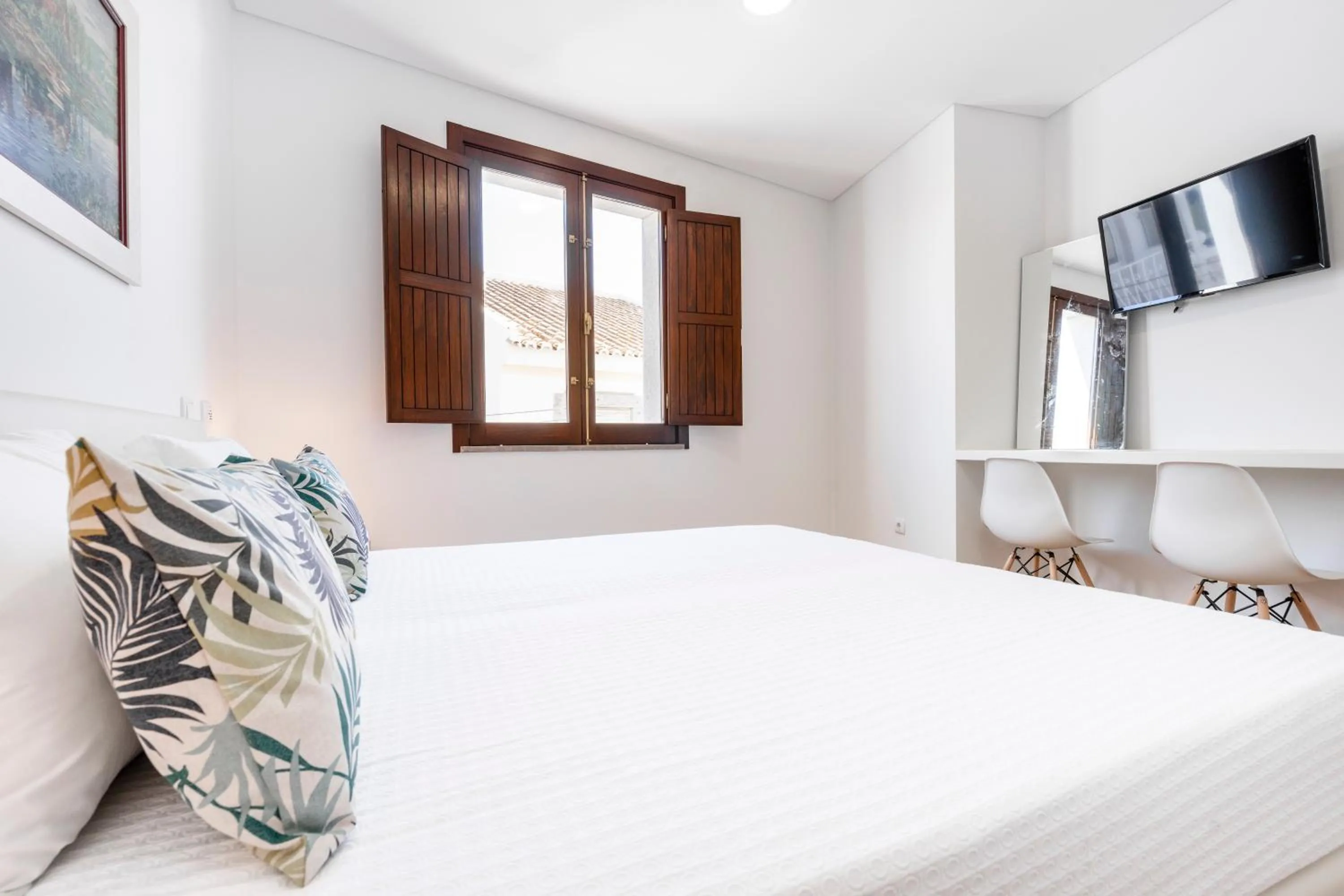 Bedroom, Bed in Apartamento 1º de Maio