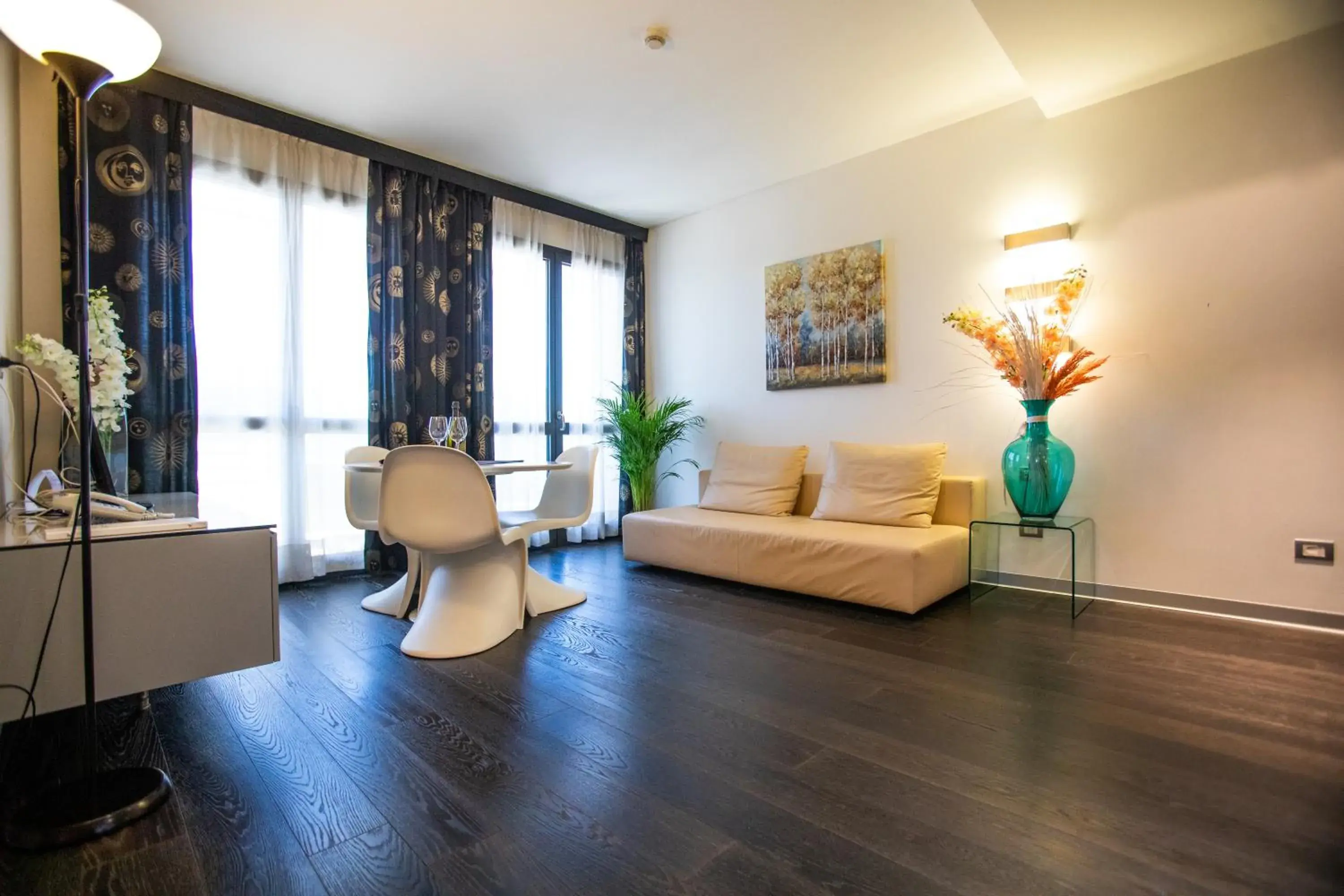 Suite in Matrix Hotel & Residence Suite in Matrix Hotel & Residence