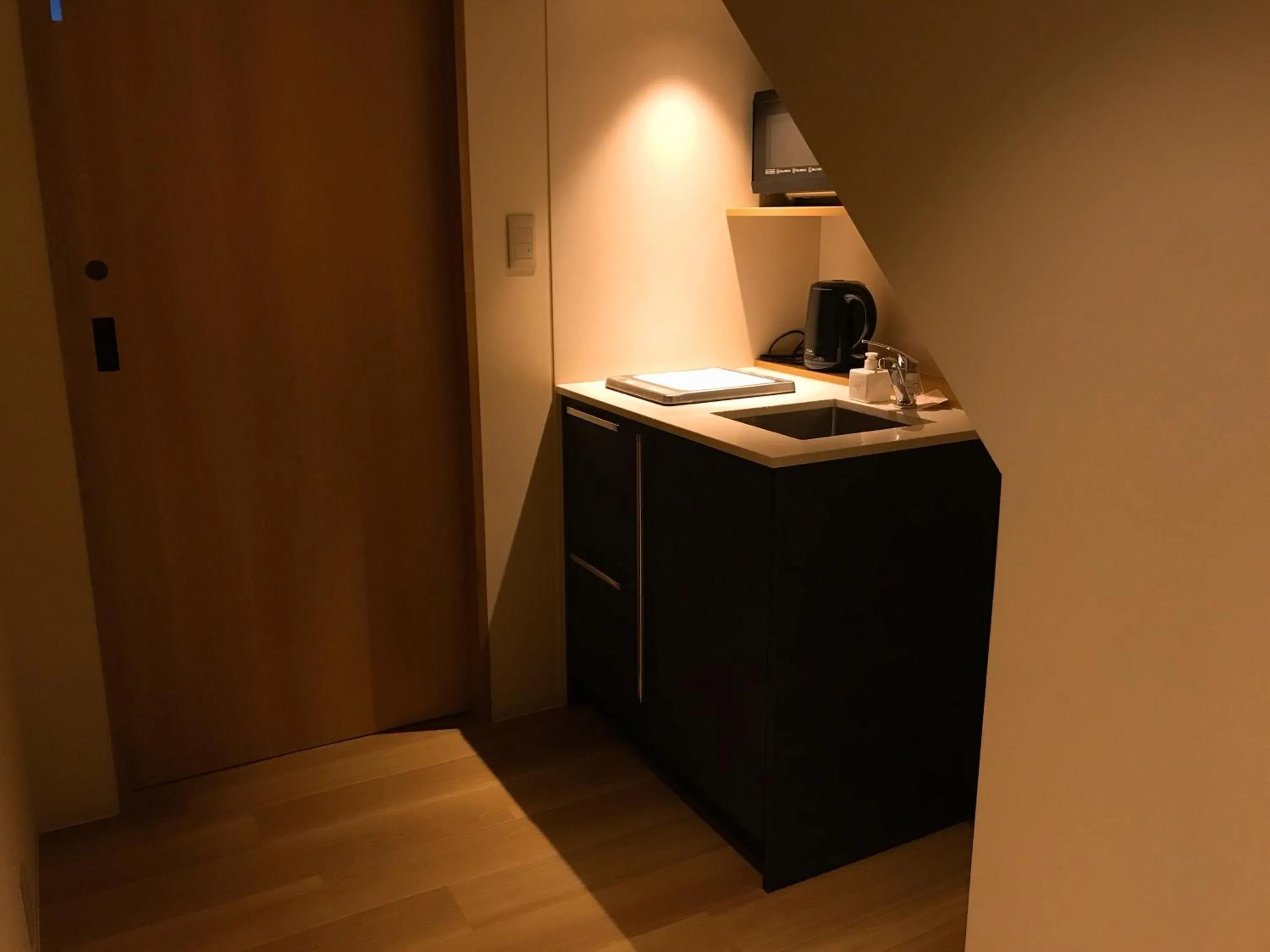 Communal kitchen in Shiki Shiki Higashiyama