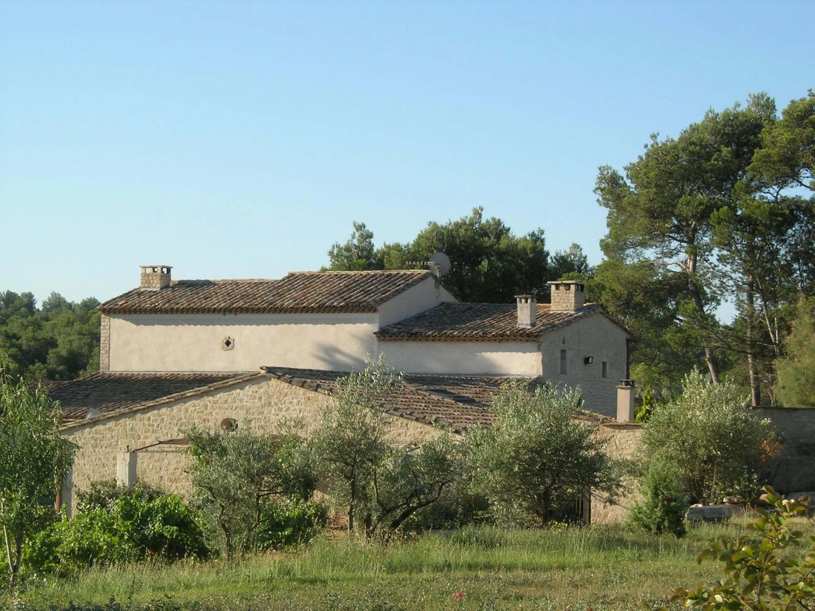 Property building in Le Mazet de la Dame