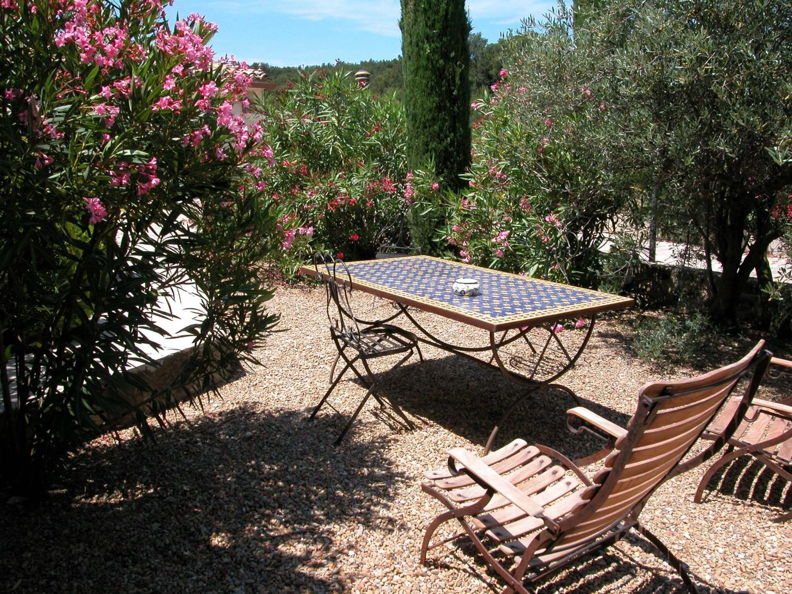 Patio in Le Mazet de la Dame
