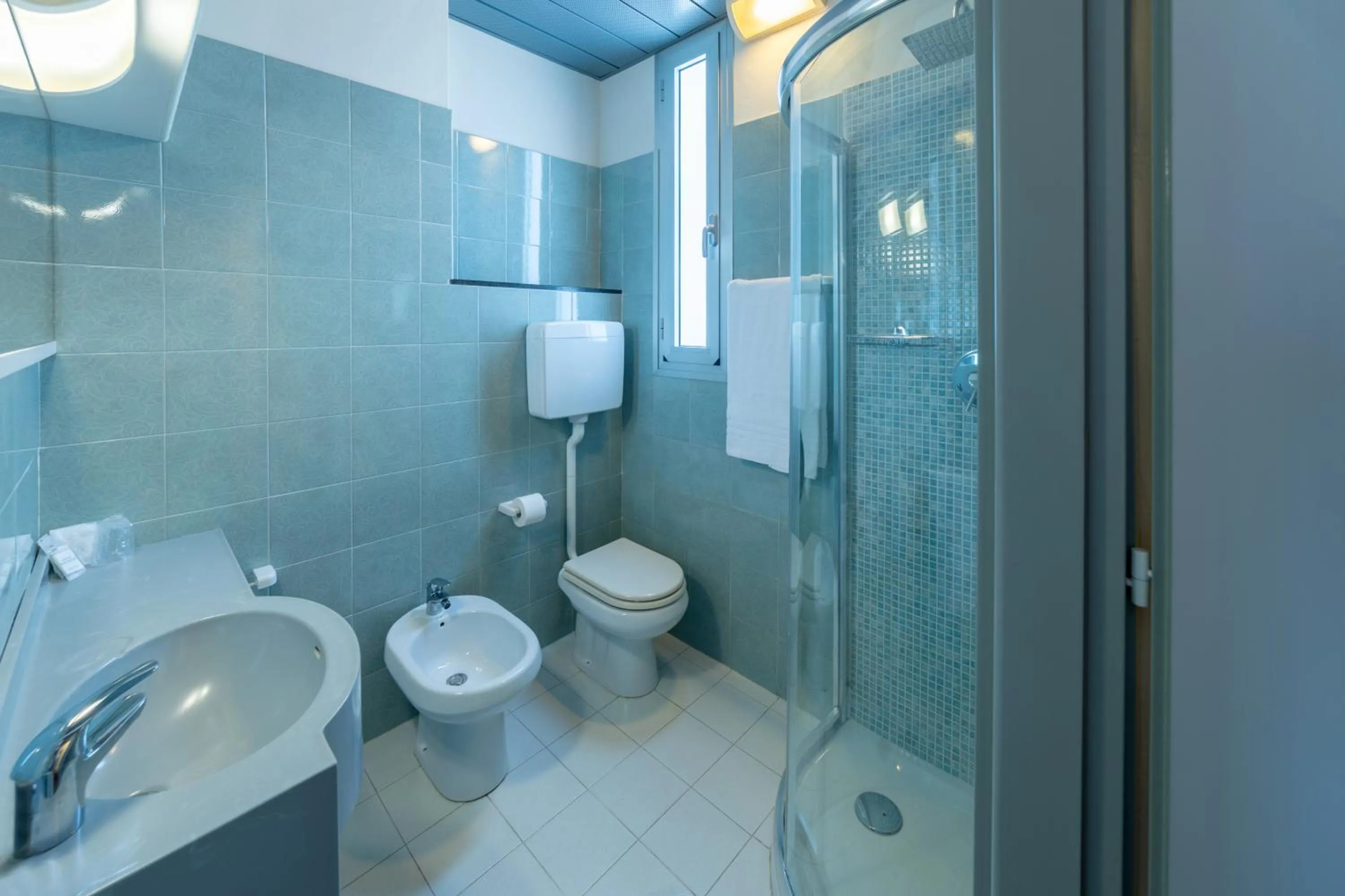 Shower in Hotel Imperiale