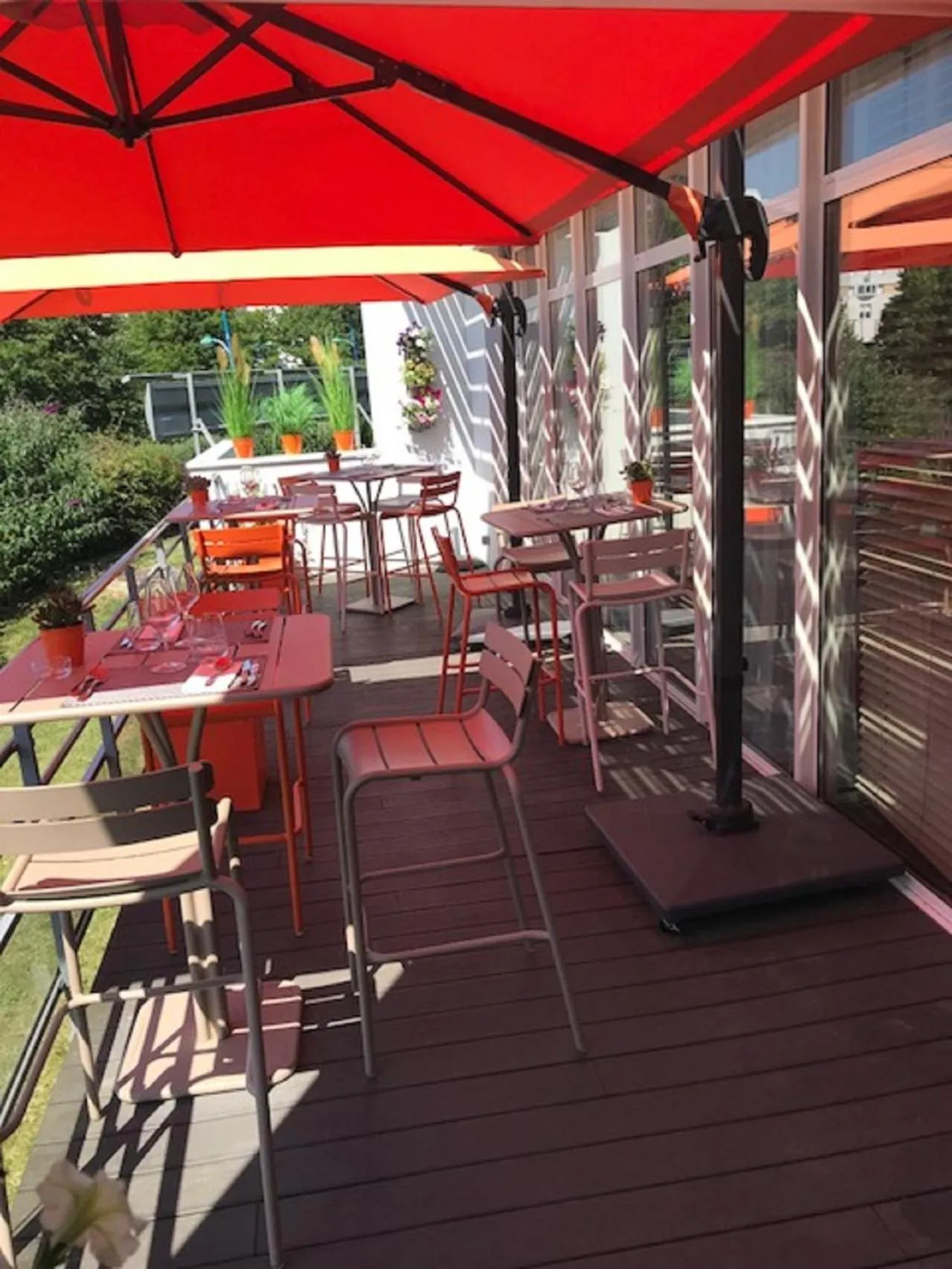 Patio in Kyriad Prestige Vannes Centre-Palais des Arts