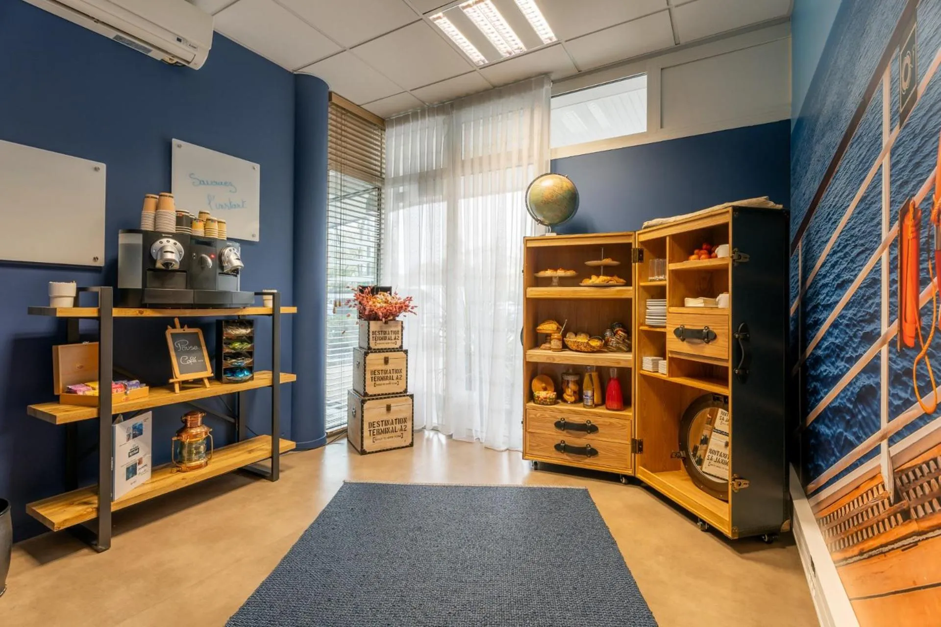 Meeting/conference room in Kyriad Prestige Vannes Centre-Palais des Arts