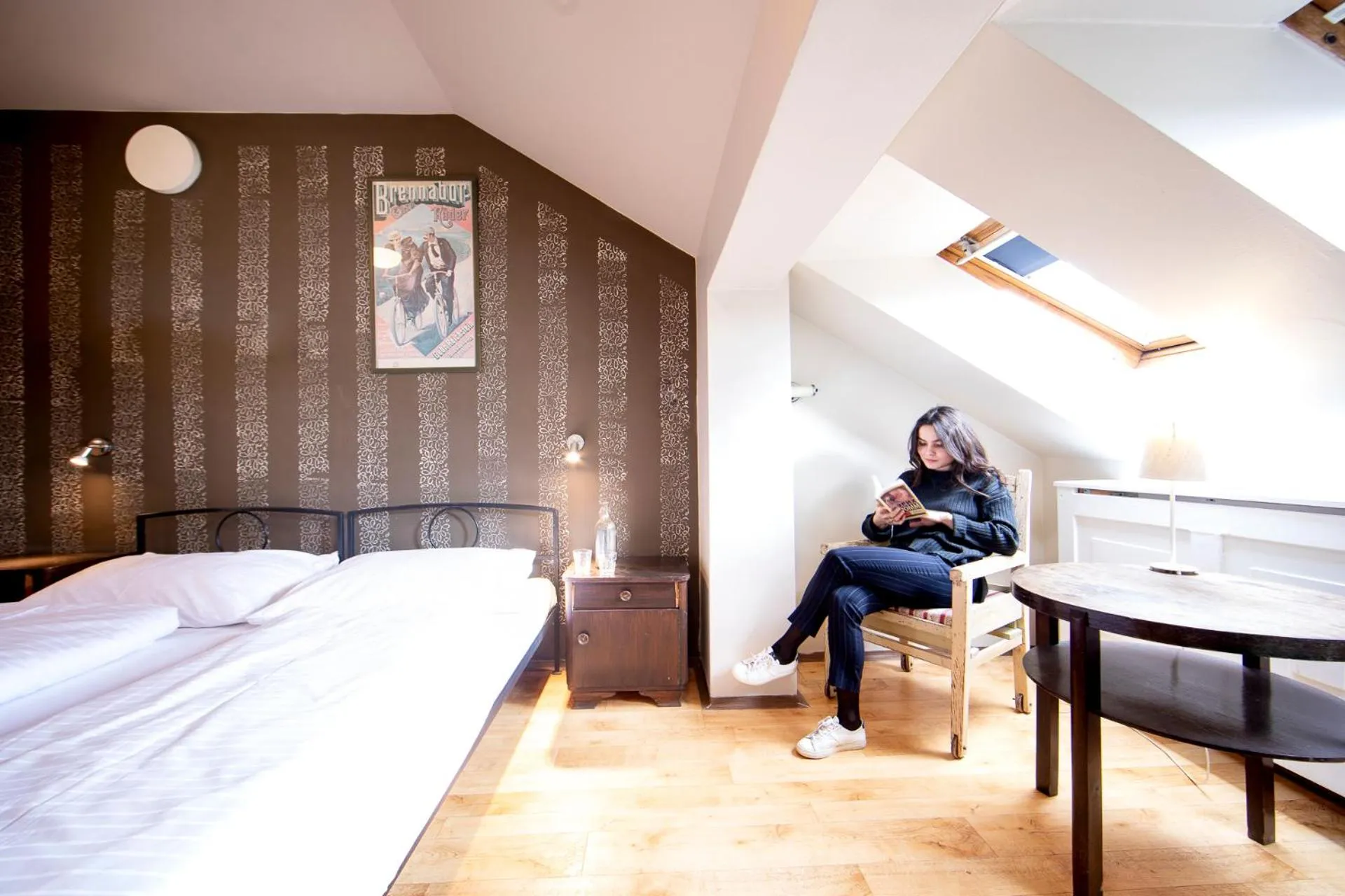 Bedroom, Bed in Sir Toby's Hostel