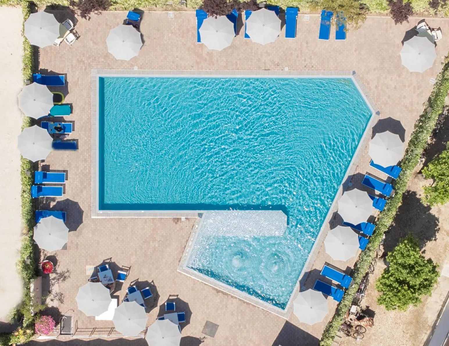 Pool view in Hotel Colorado Cesenatico