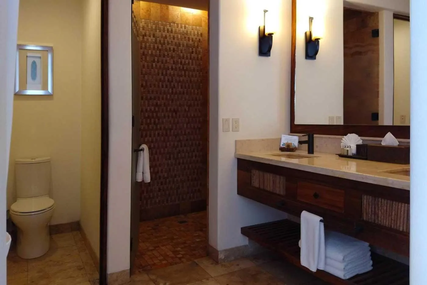 Bathroom in Cabo Surf Hotel