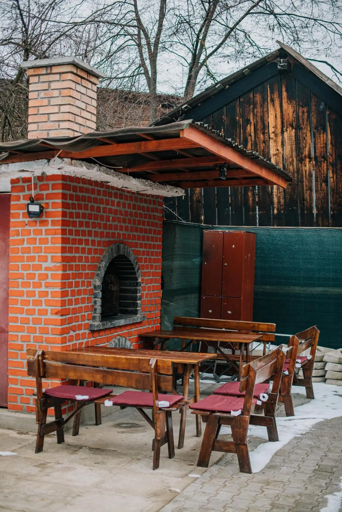 BBQ facilities in Vila Ursul Negru
