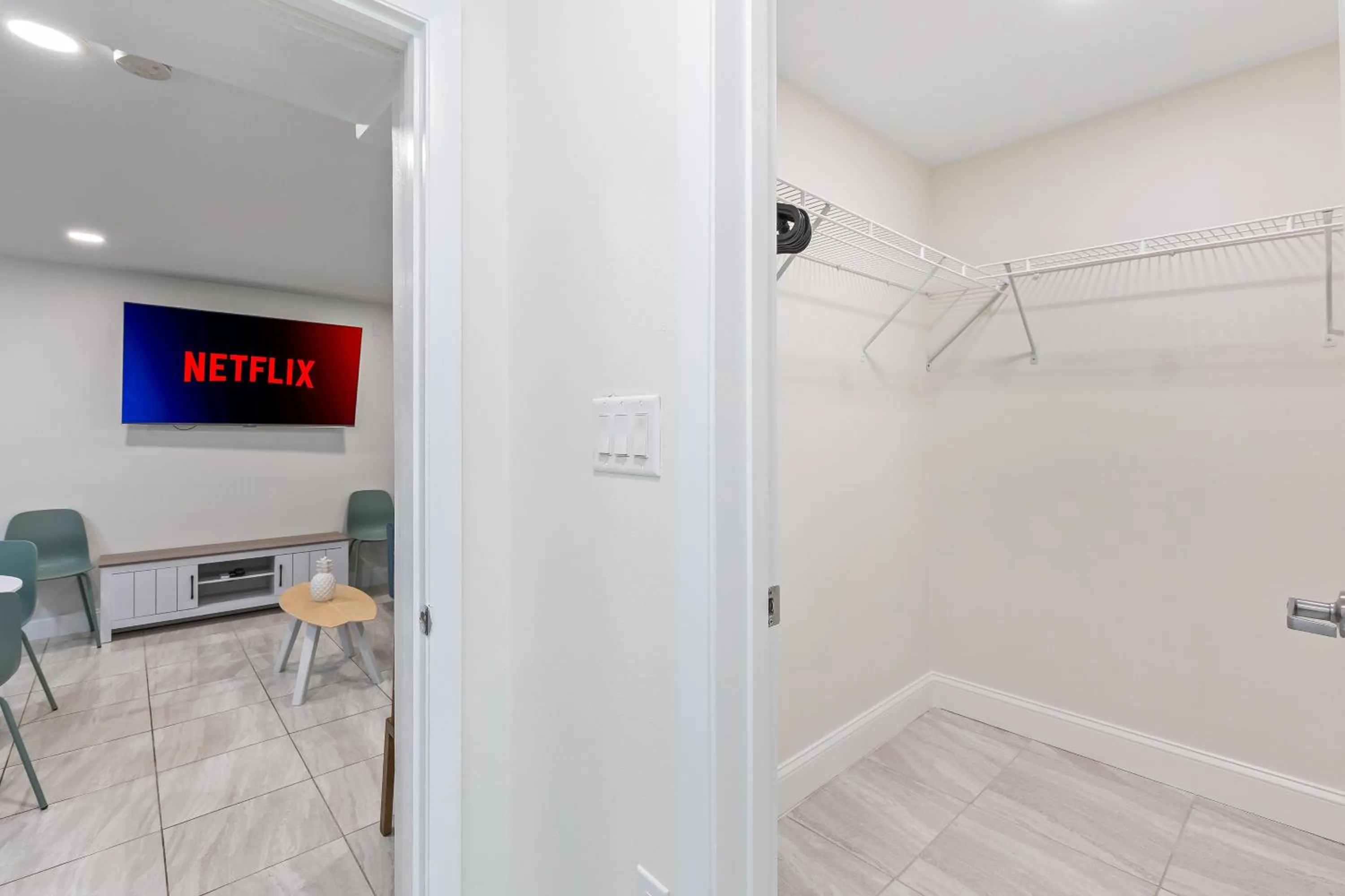 TV and multimedia in Atlantic Shores Motel