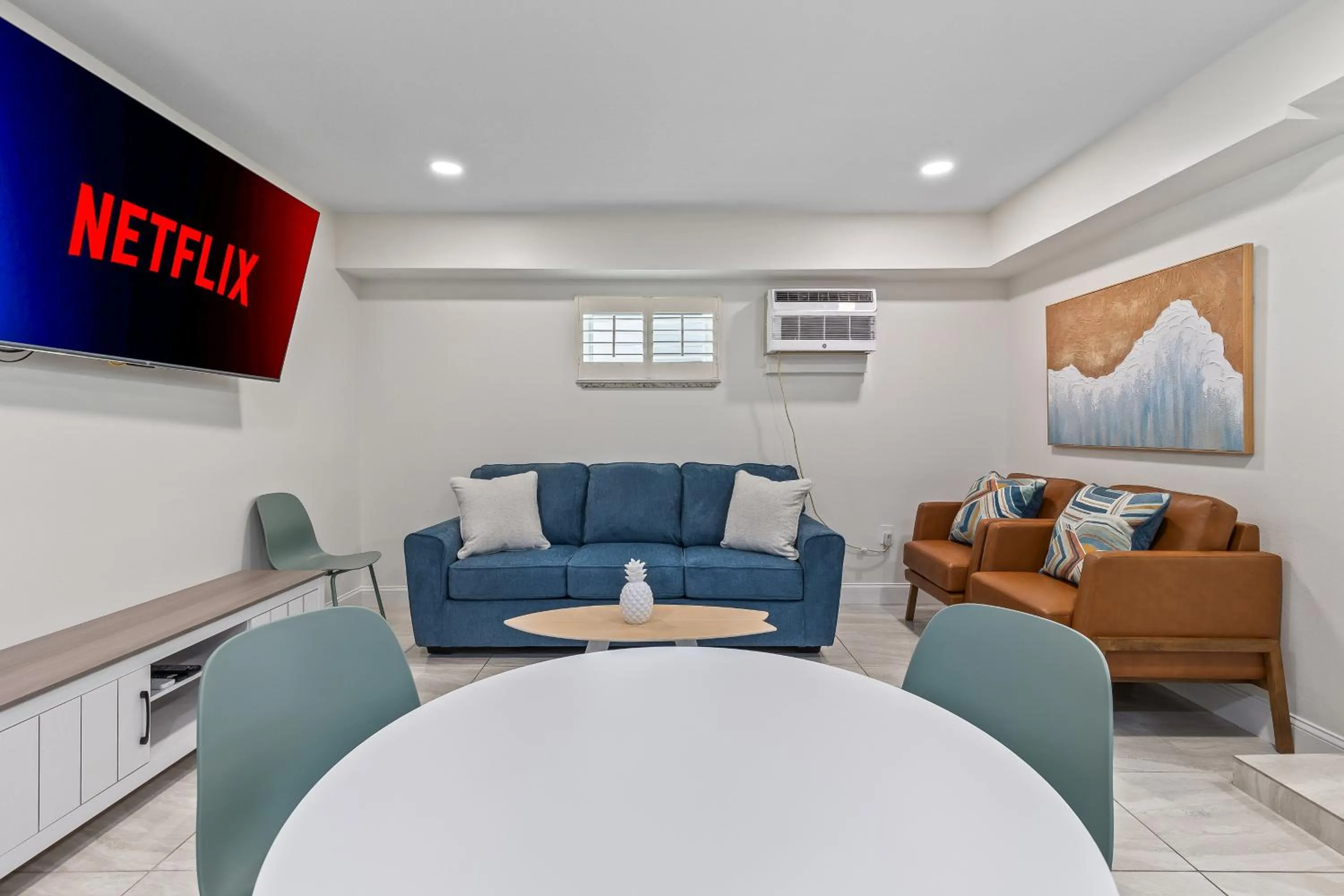 Kitchen or kitchenette in Atlantic Shores Motel